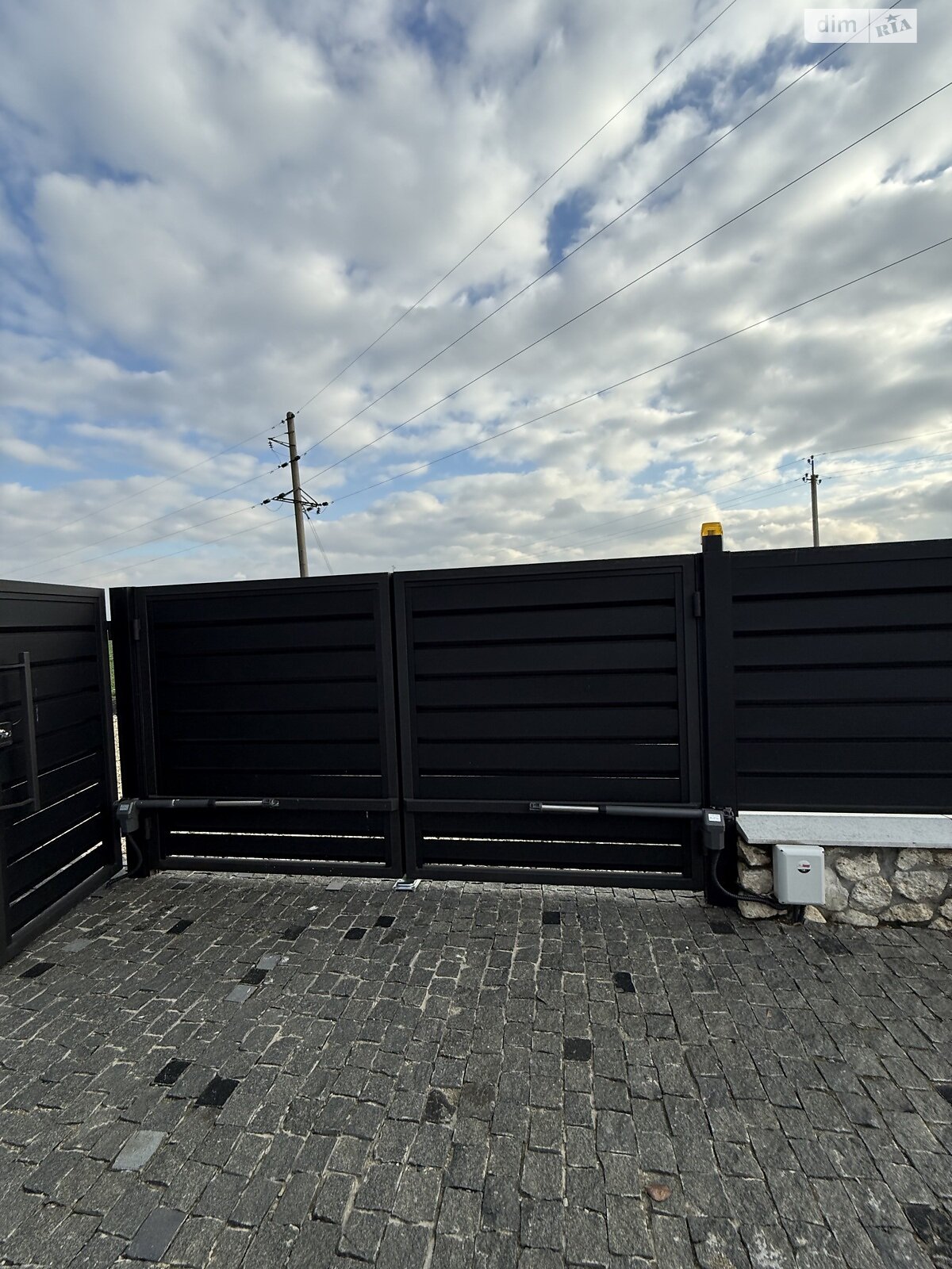 двухэтажный дуплекс, 139 кв. м, кирпич. Продажа в Байковцах фото 1 двухэтажный дуплекс, 139 кв. м, кирпич. Продажа в Байковцах фото 1