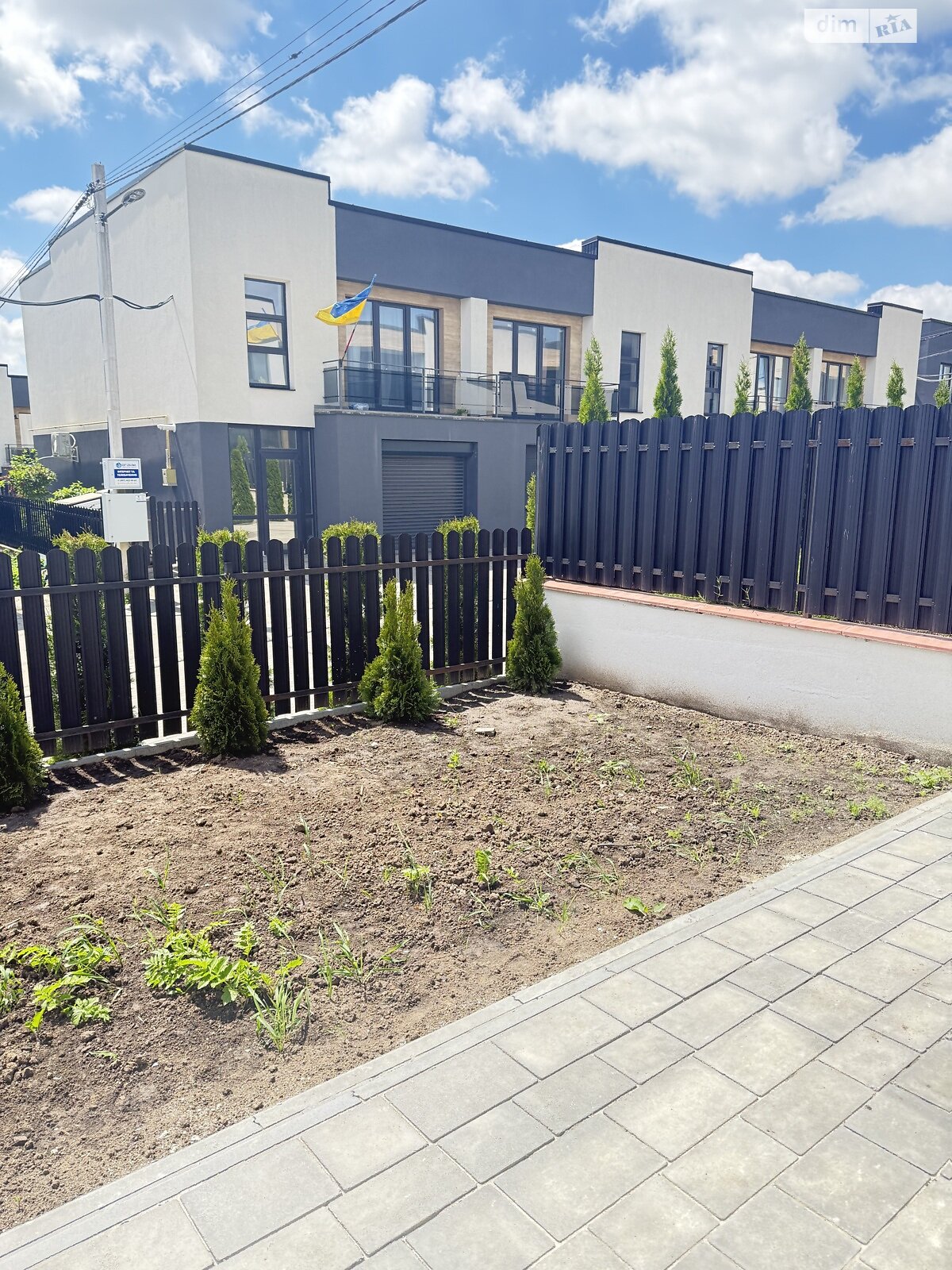 двоповерховий дуплекс, 110 кв. м, цегла. Продаж у Байківці фото 1 двоповерховий дуплекс, 110 кв. м, цегла. Продаж у Байківці фото 1