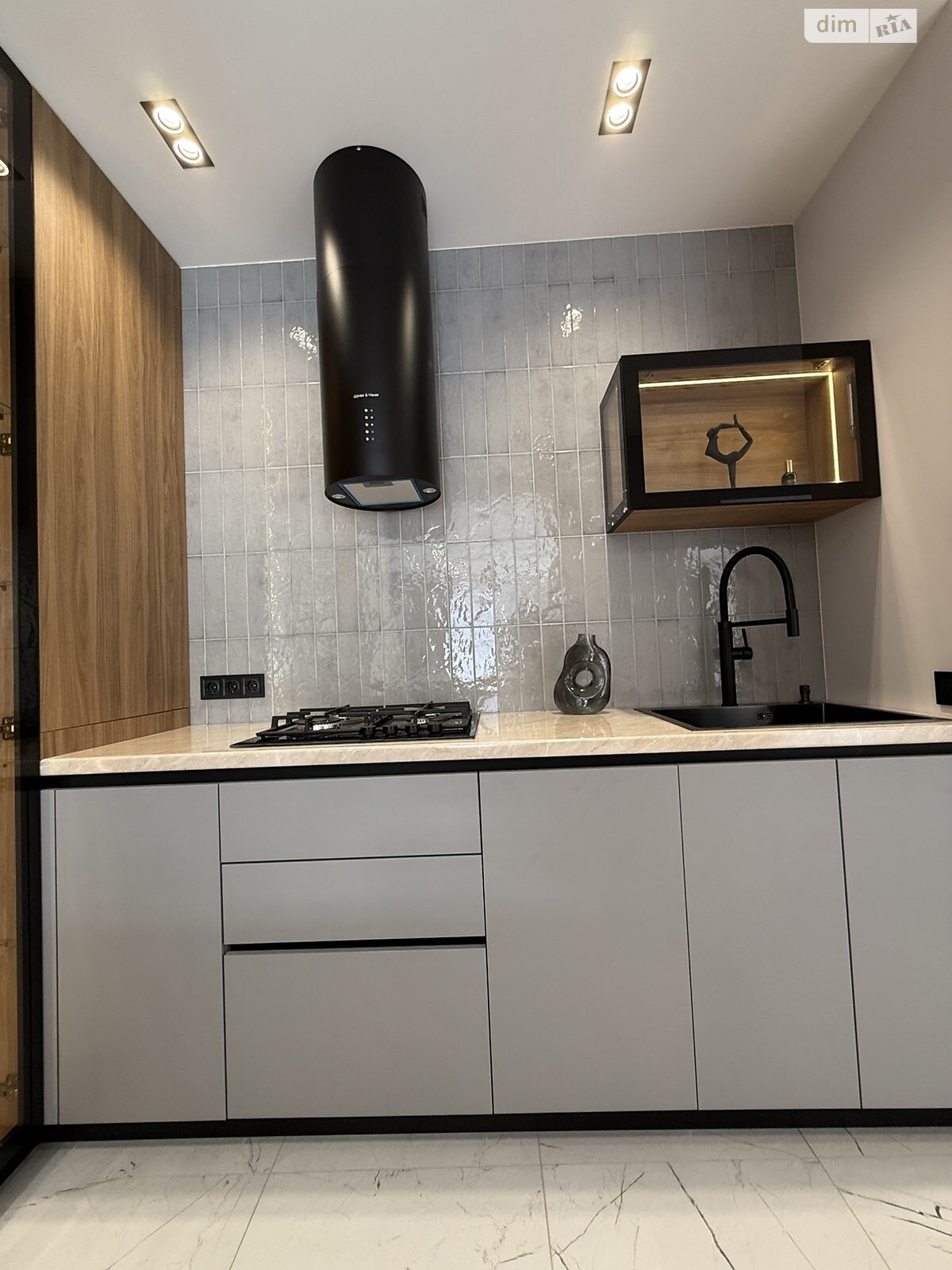 двоповерховий дуплекс, 110 кв. м, цегла. Продаж у Байківці фото 1 двоповерховий дуплекс, 110 кв. м, цегла. Продаж у Байківці фото 1
