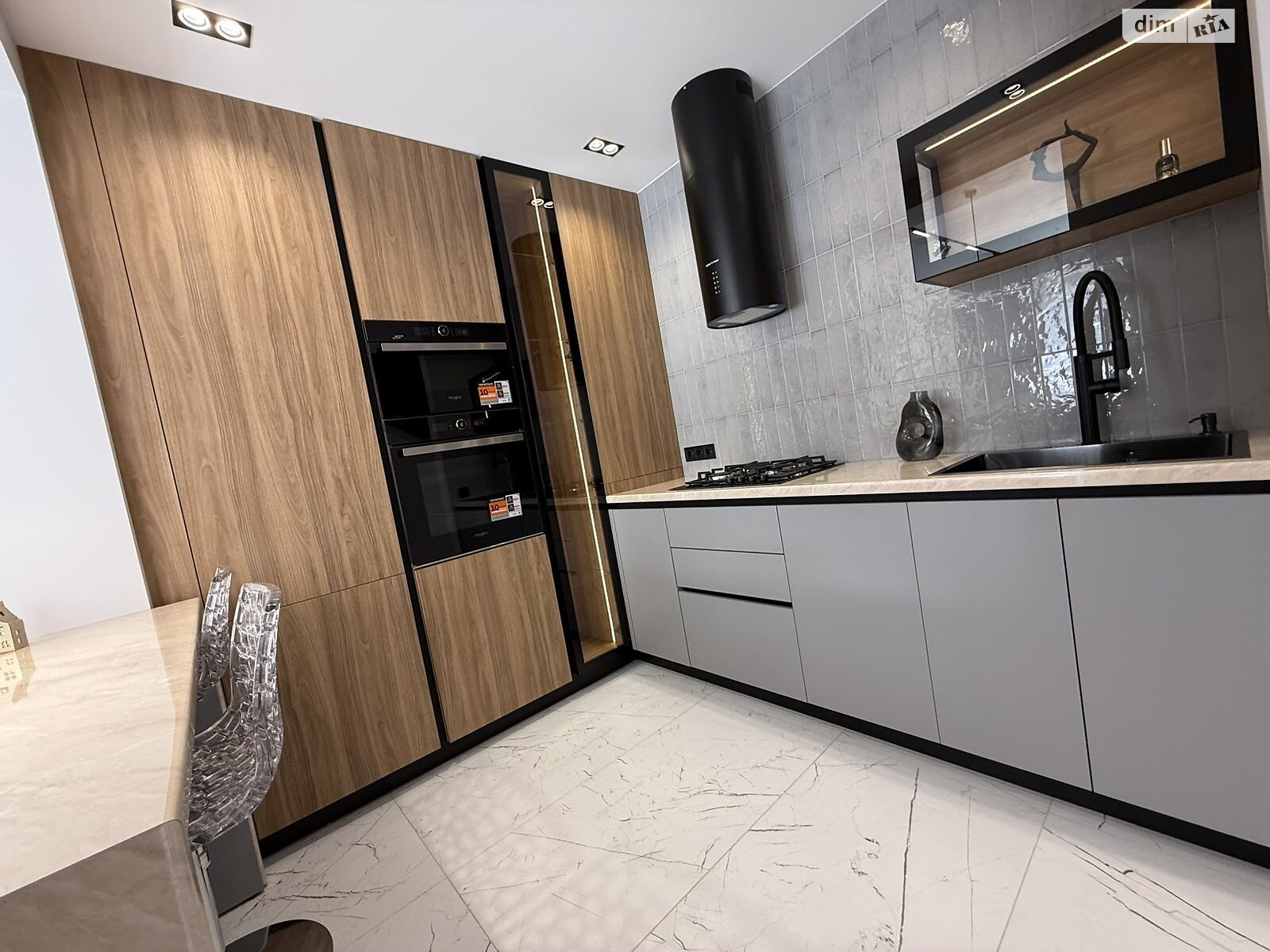 двоповерховий дуплекс, 110 кв. м, цегла. Продаж у Байківці фото 1 двоповерховий дуплекс, 110 кв. м, цегла. Продаж у Байківці фото 1