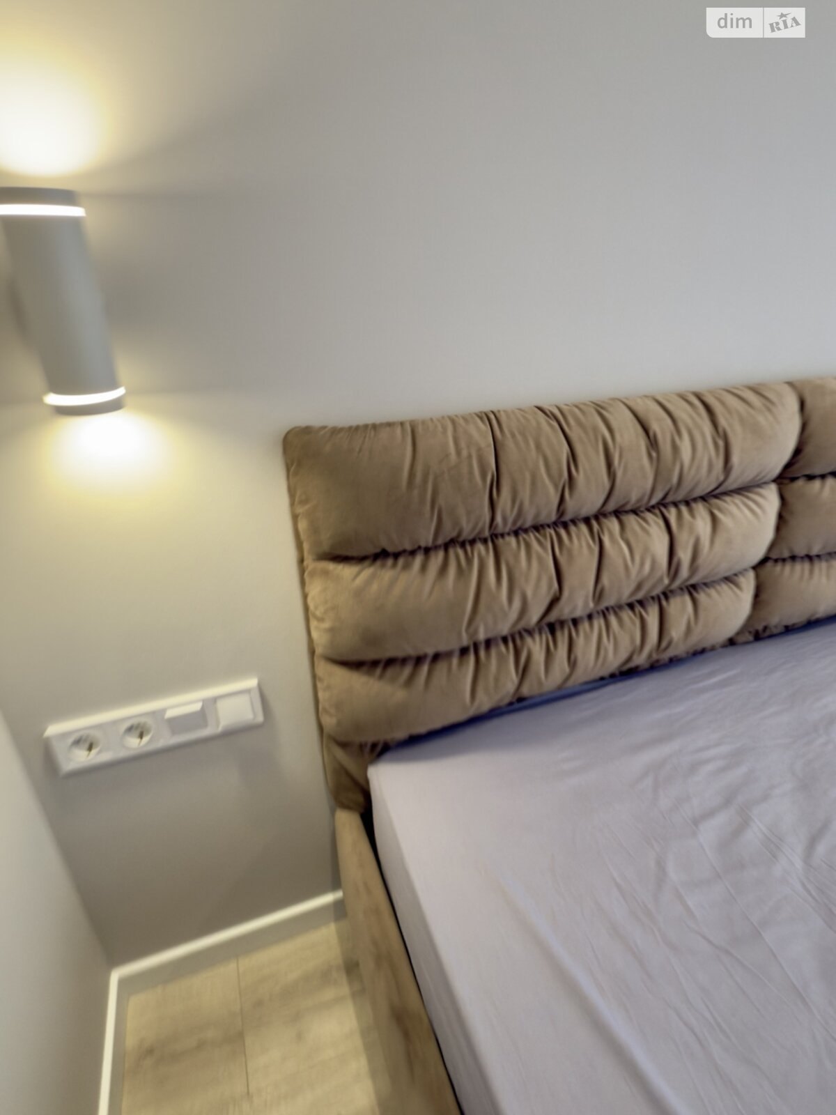 двоповерховий дуплекс, 114 кв. м, цегла. Продаж у Байківці фото 1 двоповерховий дуплекс, 114 кв. м, цегла. Продаж у Байківці фото 1