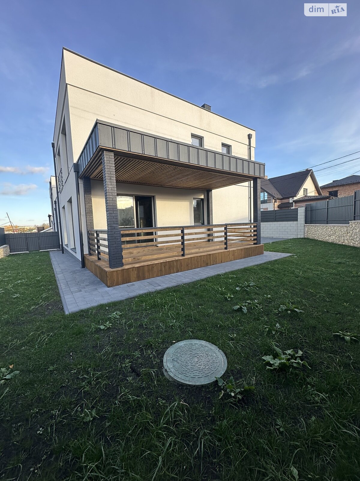 двухэтажный дуплекс, 120 кв. м, кирпич. Продажа в Байковцах фото 1 двухэтажный дуплекс, 120 кв. м, кирпич. Продажа в Байковцах фото 1