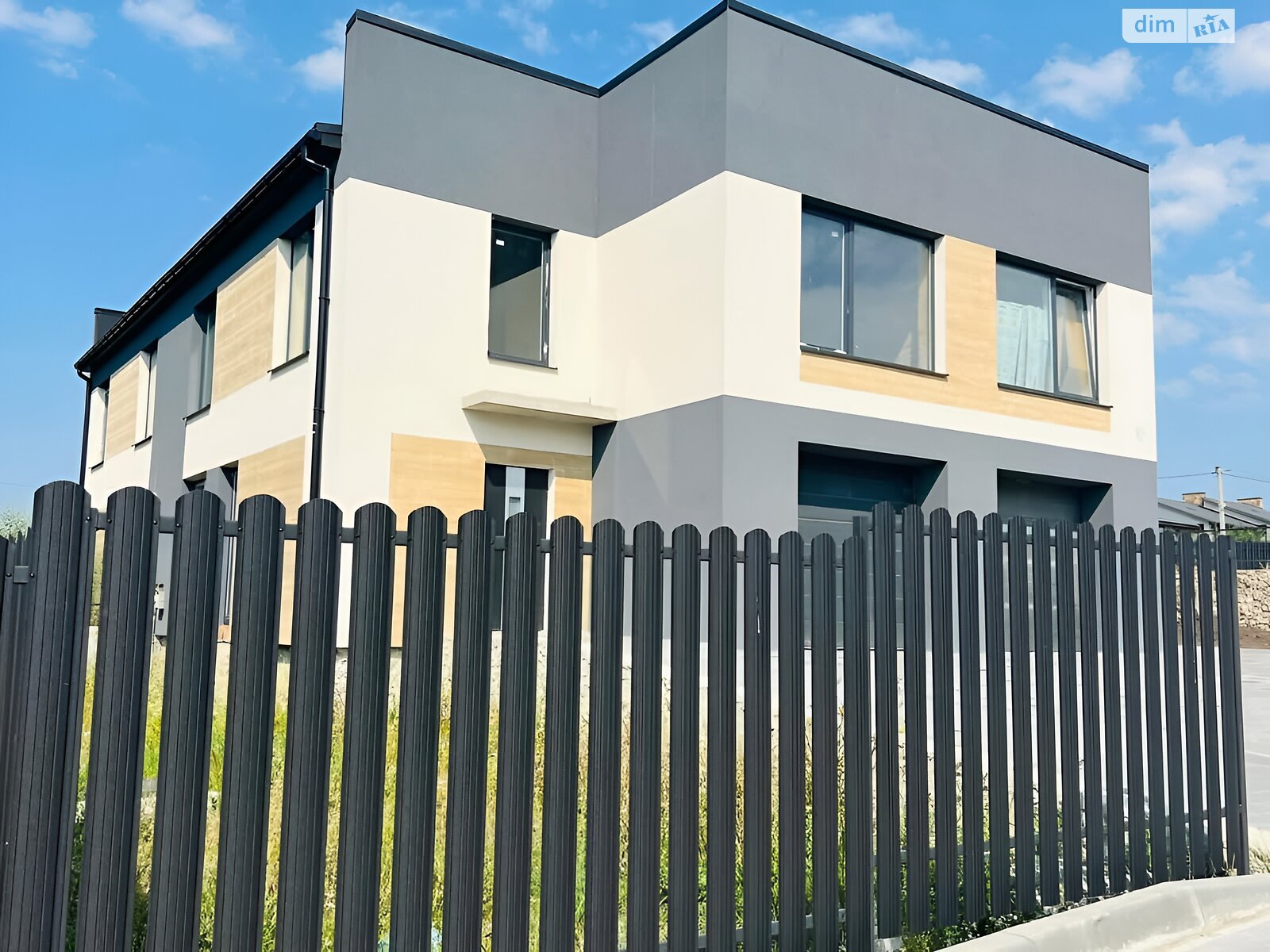 двухэтажный дуплекс, 113 кв. м, кирпич. Продажа в Байковцах фото 1 двухэтажный дуплекс, 113 кв. м, кирпич. Продажа в Байковцах фото 1