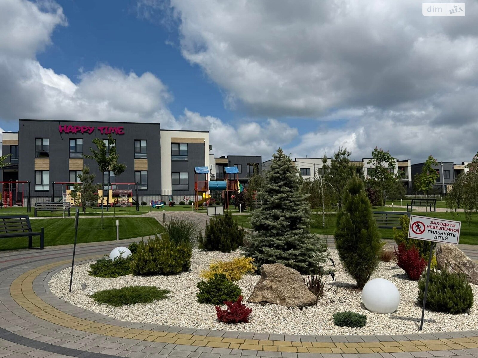 двоповерховий дуплекс, 115 кв. м, цегла. Продаж у Байківці фото 1 двоповерховий дуплекс, 115 кв. м, цегла. Продаж у Байківці фото 1