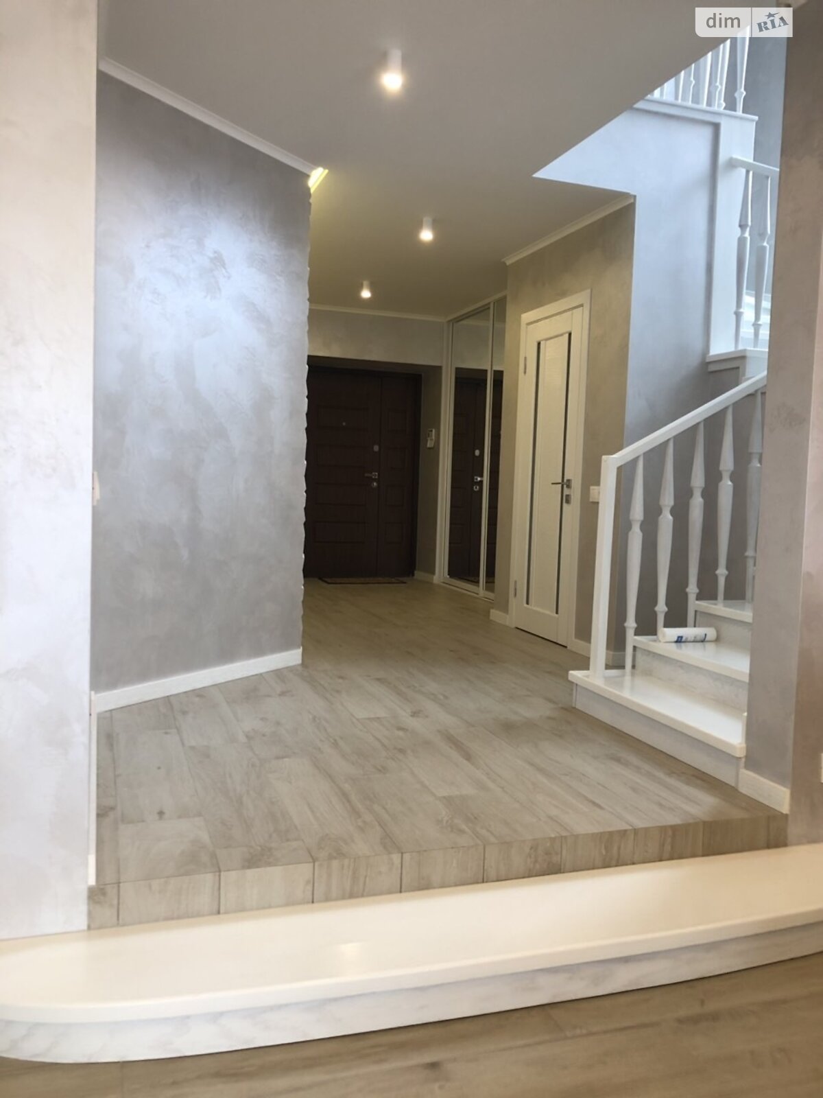 двухэтажный дуплекс, 150.9 кв. м, кирпич. Продажа в Байковцах фото 1 двухэтажный дуплекс, 150.9 кв. м, кирпич. Продажа в Байковцах фото 1
