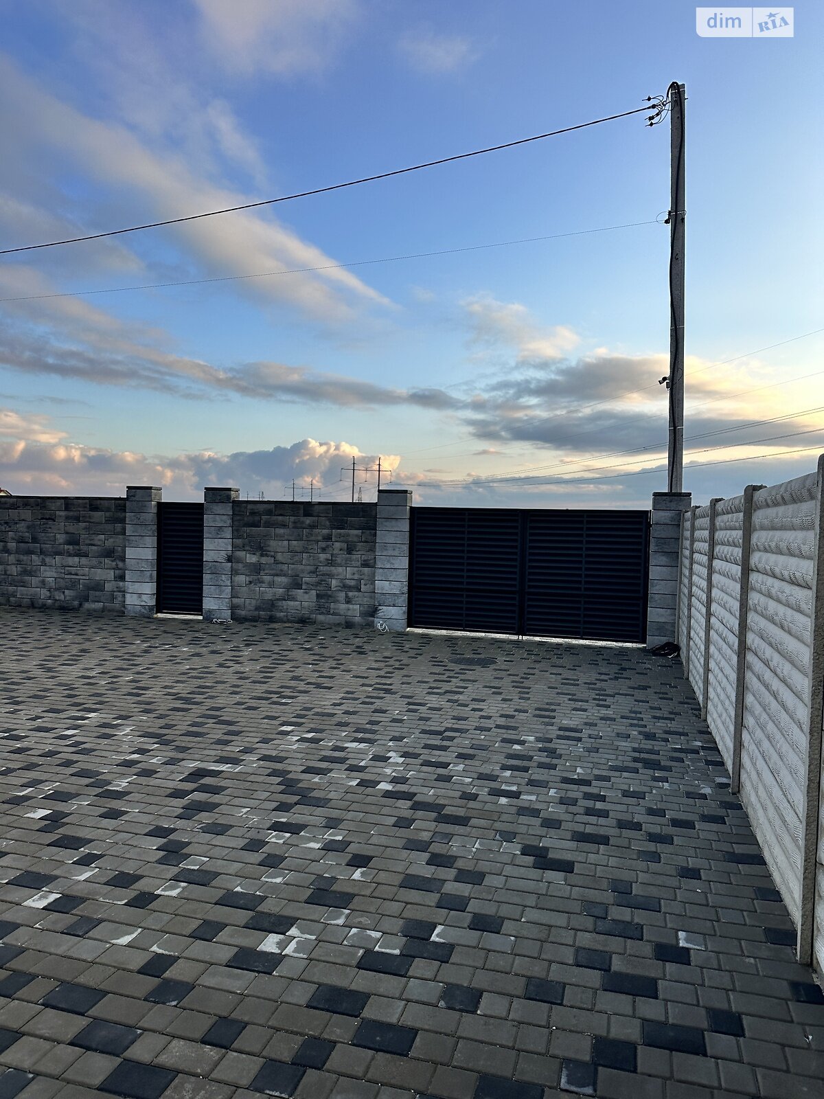 двухэтажный дуплекс, 158 кв. м, кирпич. Продажа в Белой Кринице фото 1 двухэтажный дуплекс, 158 кв. м, кирпич. Продажа в Белой Кринице фото 1