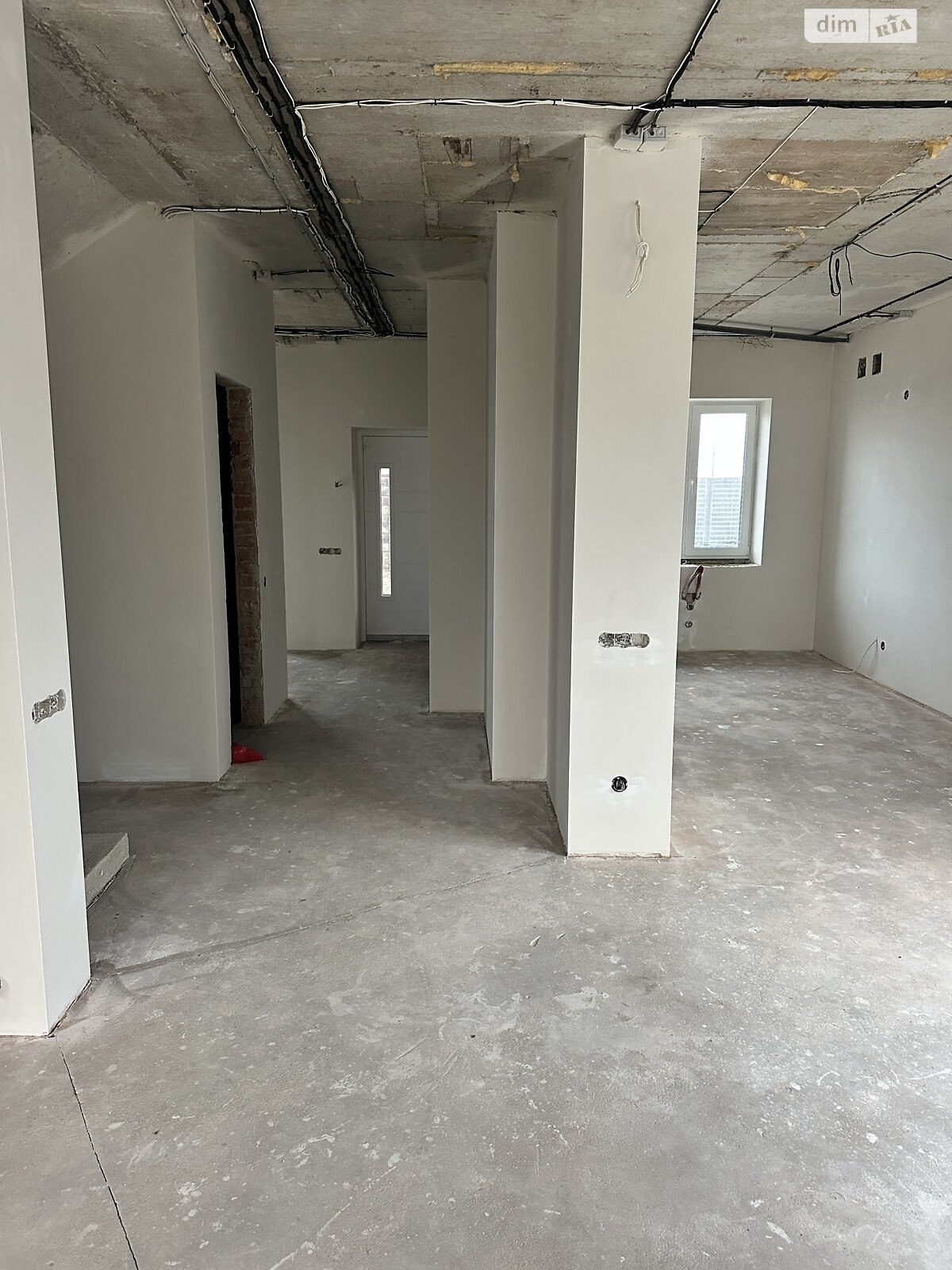 двухэтажный дуплекс, 158 кв. м, кирпич. Продажа в Белой Кринице фото 1 двухэтажный дуплекс, 158 кв. м, кирпич. Продажа в Белой Кринице фото 1