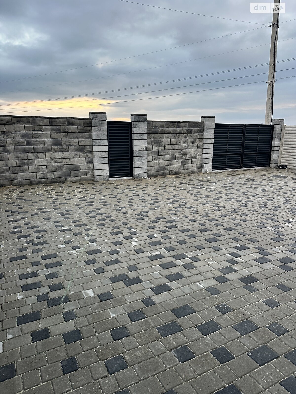 двухэтажный дуплекс, 158 кв. м, кирпич. Продажа в Белой Кринице фото 1 двухэтажный дуплекс, 158 кв. м, кирпич. Продажа в Белой Кринице фото 1