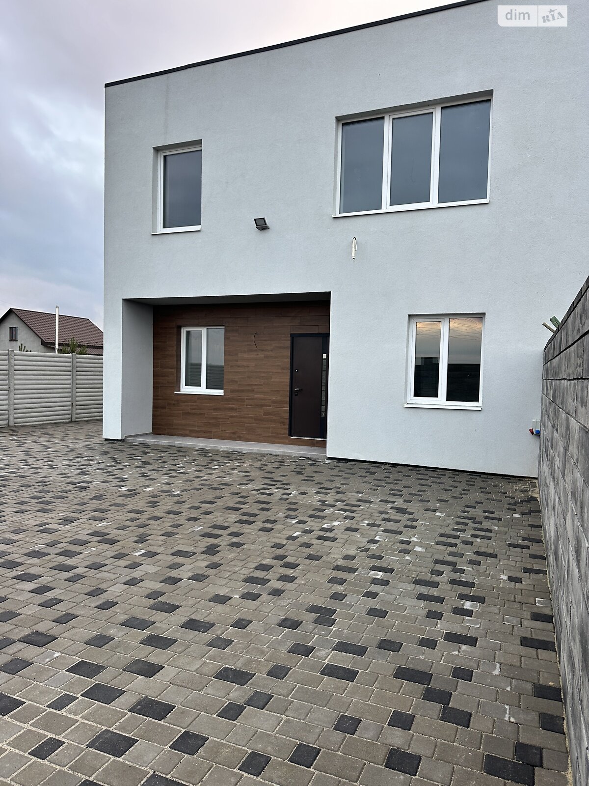 двухэтажный дуплекс, 158 кв. м, кирпич. Продажа в Белой Кринице фото 1 двухэтажный дуплекс, 158 кв. м, кирпич. Продажа в Белой Кринице фото 1