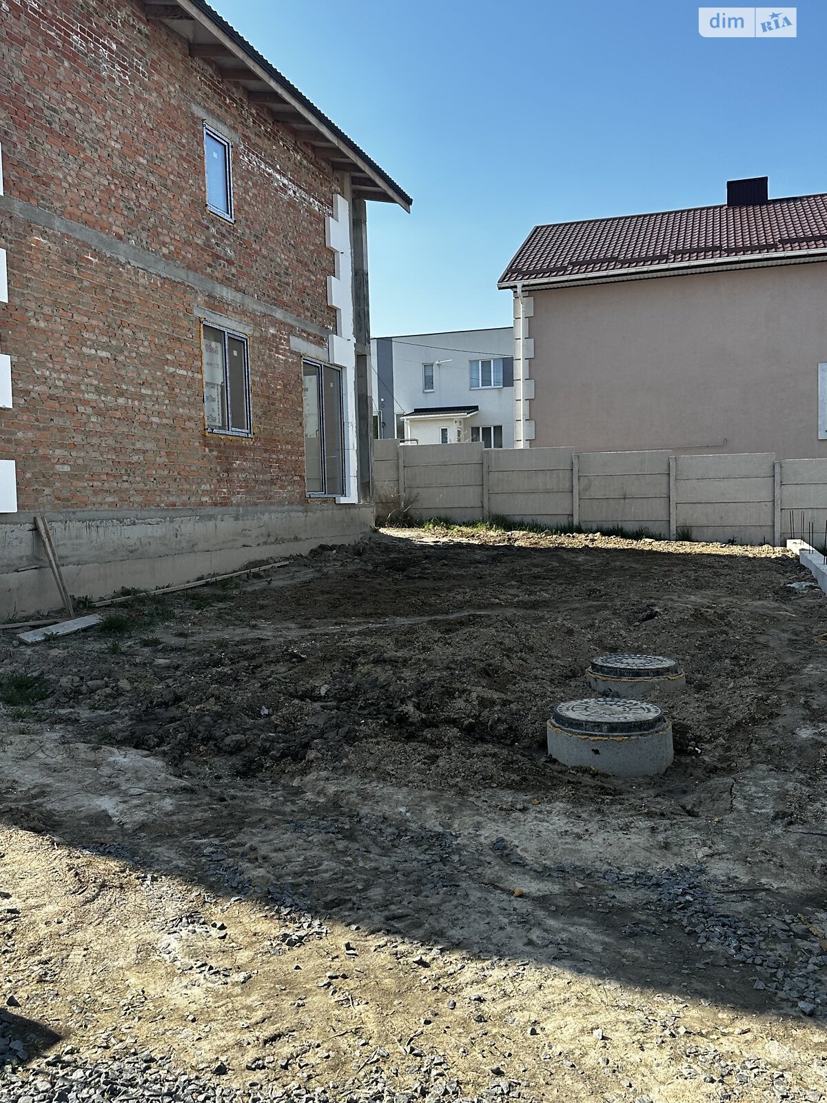 двухэтажный дуплекс, 108 кв. м, кирпич. Продажа в Белой Кринице фото 1 двухэтажный дуплекс, 108 кв. м, кирпич. Продажа в Белой Кринице фото 1