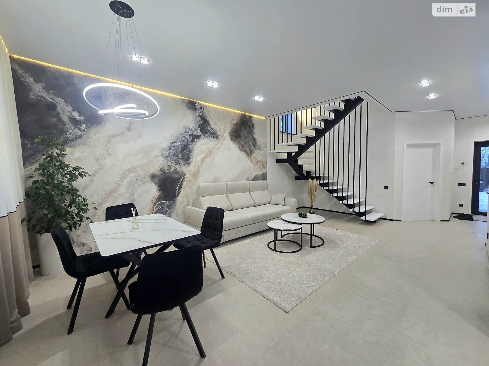 двухэтажный дуплекс, 120 кв. м, кирпич. Продажа в Бохониках фото 1