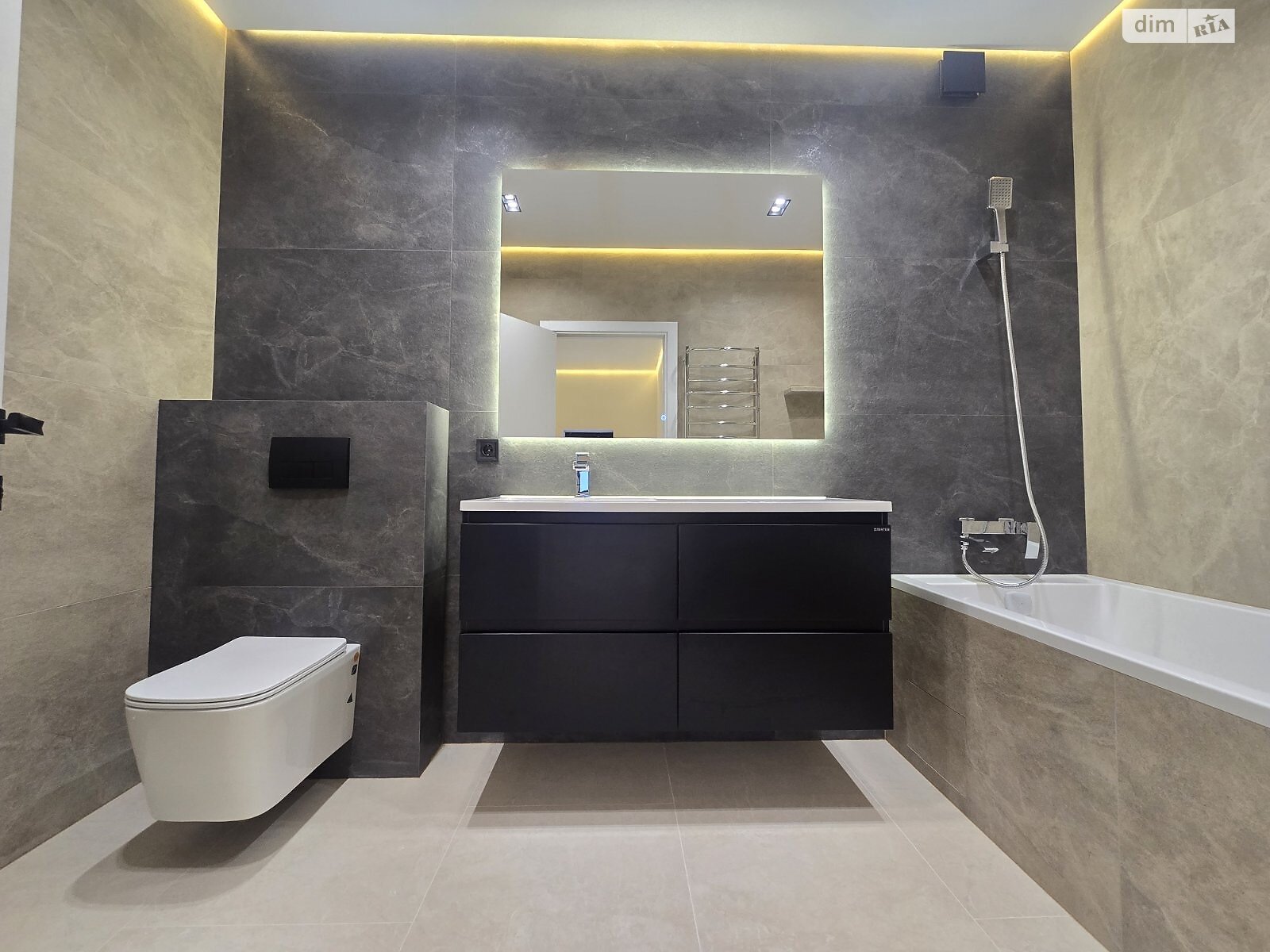 двухэтажный дуплекс, 120 кв. м, кирпич. Продажа в Бохониках фото 1