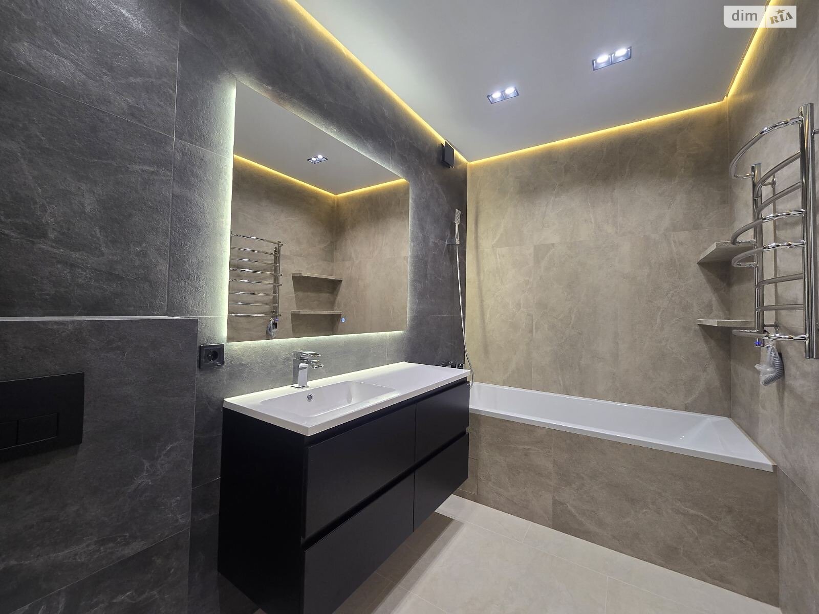 двухэтажный дуплекс, 120 кв. м, кирпич. Продажа в Бохониках фото 1