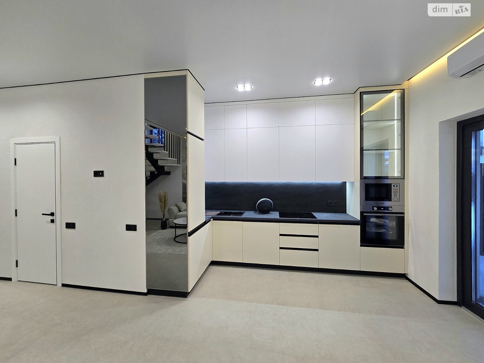 двухэтажный дуплекс, 120 кв. м, кирпич. Продажа в Бохониках фото 1