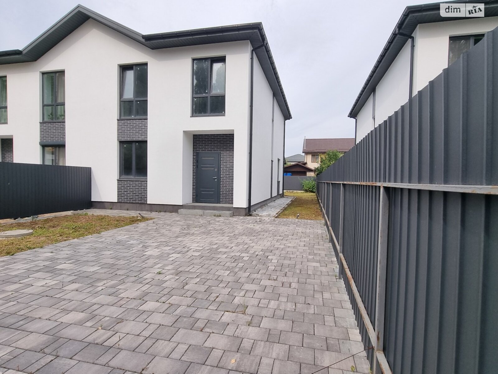 двоповерховий дуплекс, 130 кв. м, піноблок. Продаж в Броварах, район Бровари фото 1 двоповерховий дуплекс, 130 кв. м, піноблок. Продаж в Броварах, район Бровари фото 1