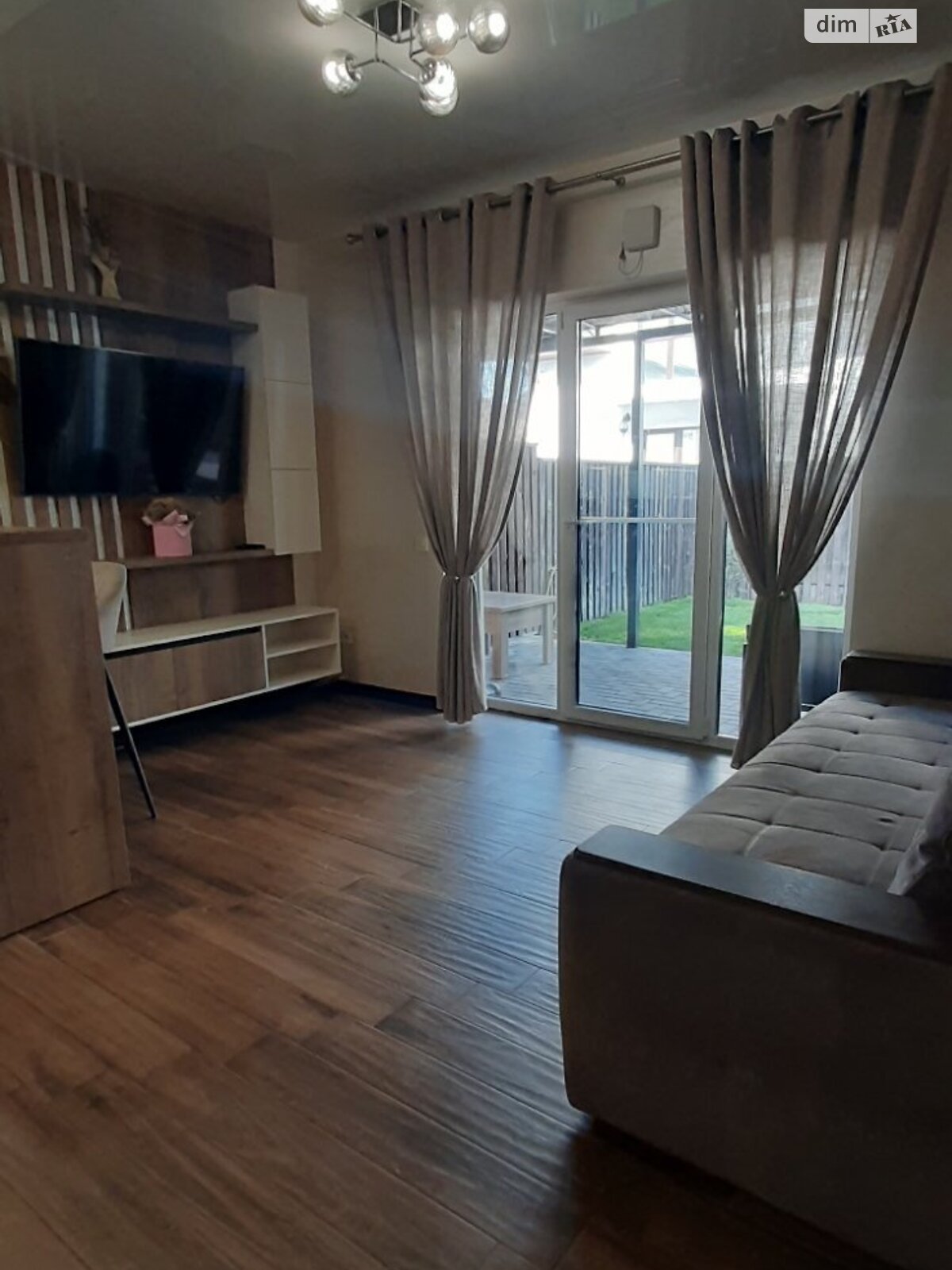 двухэтажный дуплекс, 93.2 кв. м, пеноблок. Продажа в Броварах район Сады фото 1 двухэтажный дуплекс, 93.2 кв. м, пеноблок. Продажа в Броварах район Сады фото 1