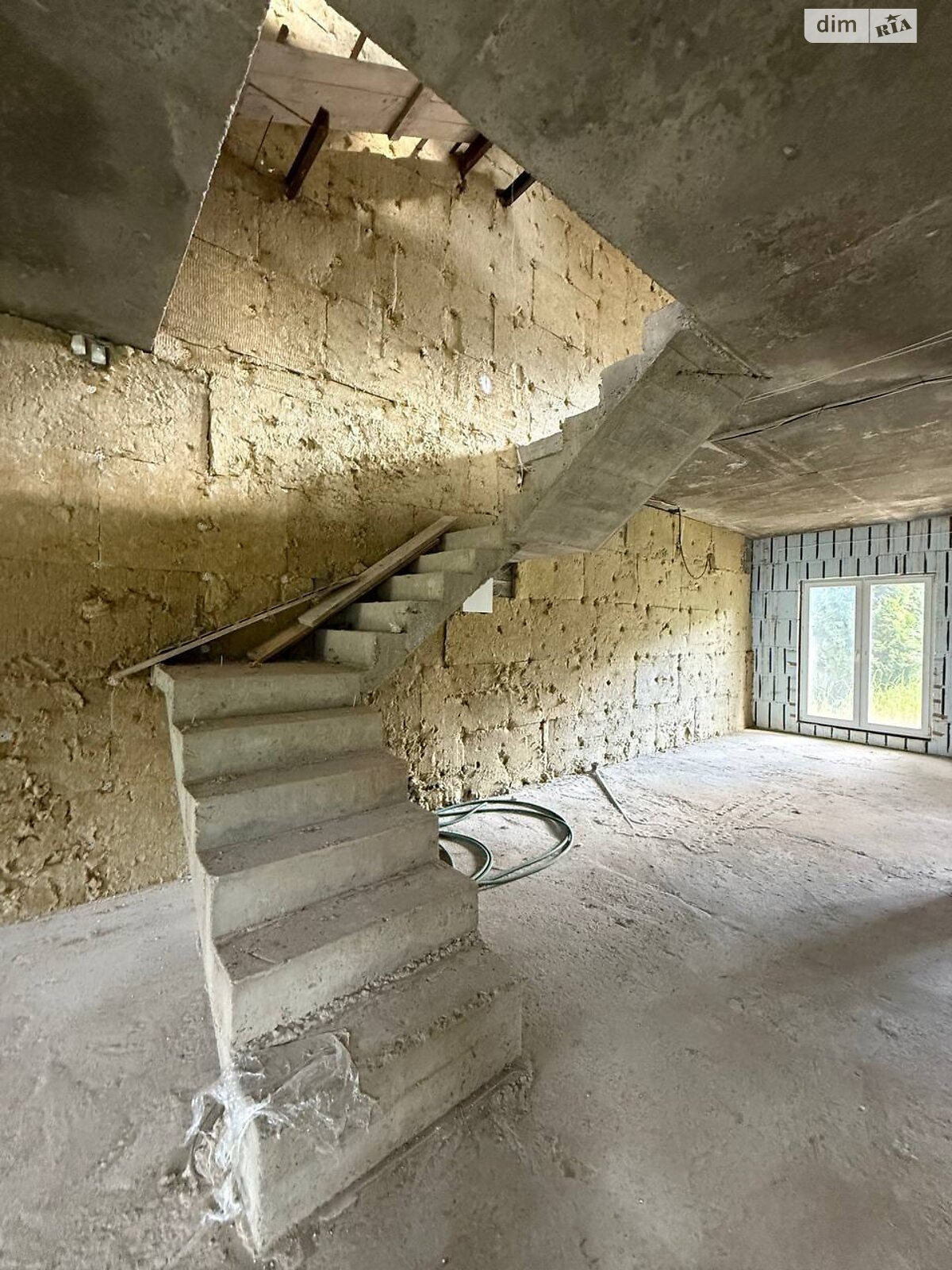 двухэтажный дуплекс, 198 кв. м, кирпич. Продажа в Брюховичах фото 1 двухэтажный дуплекс, 198 кв. м, кирпич. Продажа в Брюховичах фото 1