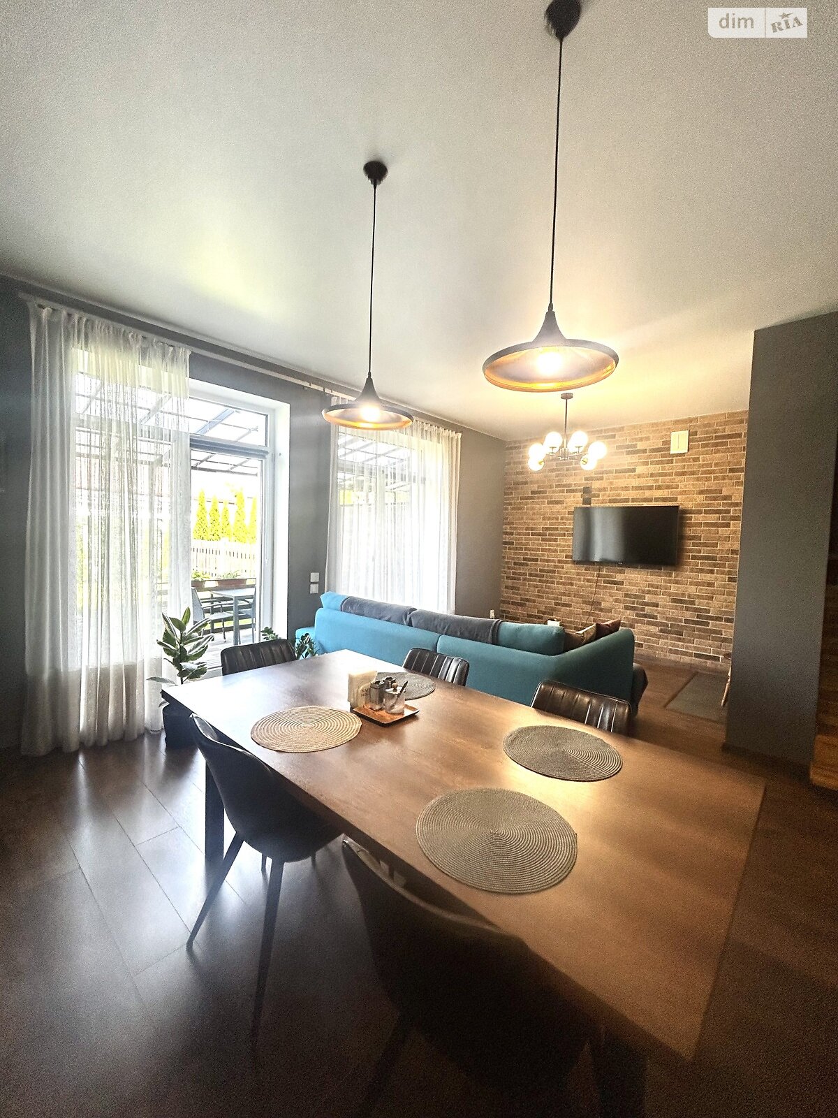 двоповерховий дуплекс, 120 кв. м, цегла. Продаж у Брюховичах фото 1 двоповерховий дуплекс, 120 кв. м, цегла. Продаж у Брюховичах фото 1