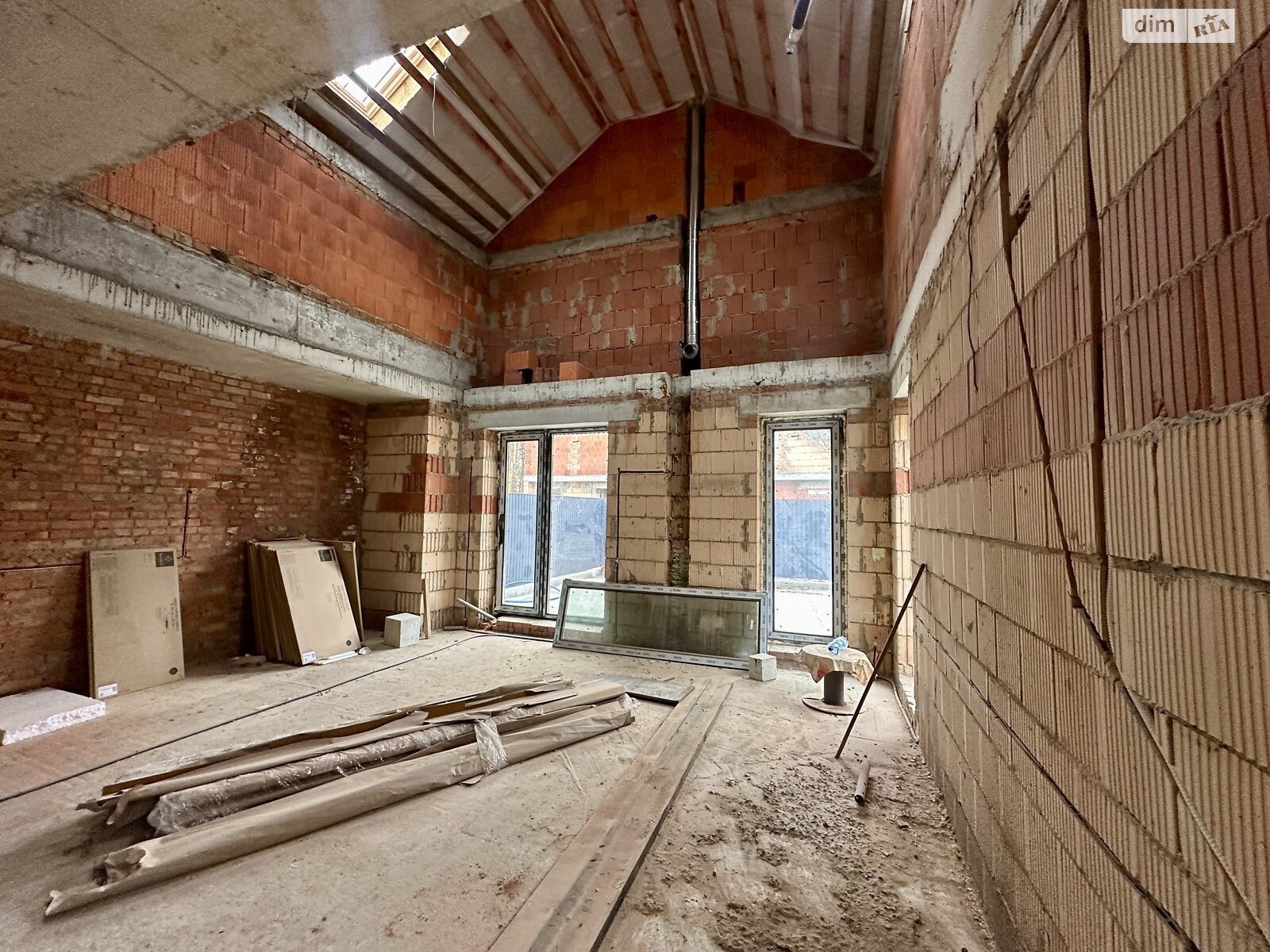 двухэтажный дуплекс, 147 кв. м, кирпич. Продажа в Буче район Буча фото 1 двухэтажный дуплекс, 147 кв. м, кирпич. Продажа в Буче район Буча фото 1