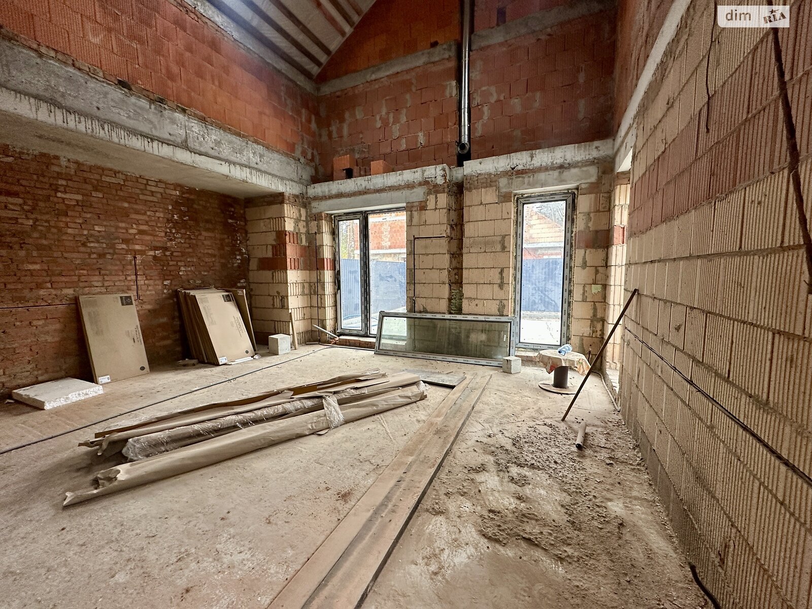 двухэтажный дуплекс, 147 кв. м, кирпич. Продажа в Буче район Буча фото 1 двухэтажный дуплекс, 147 кв. м, кирпич. Продажа в Буче район Буча фото 1