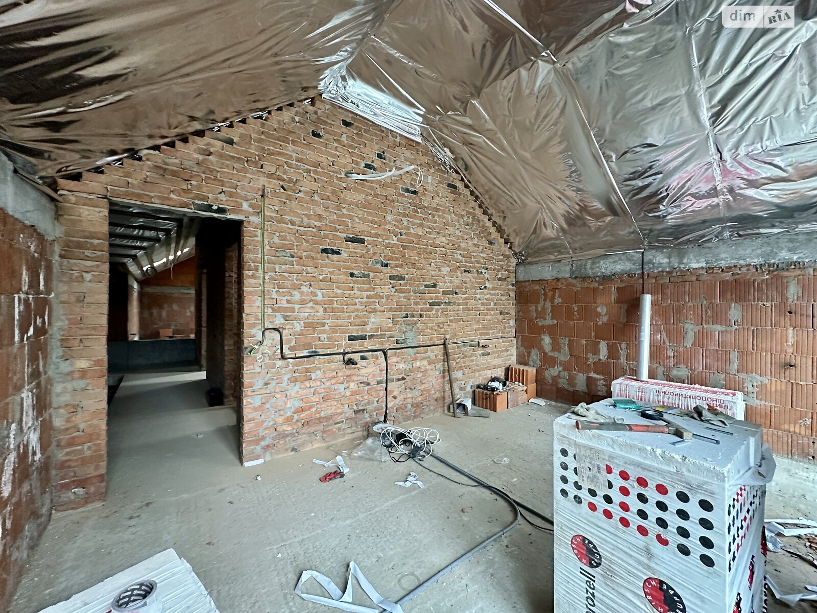 двухэтажный дуплекс, 147 кв. м, кирпич. Продажа в Буче район Буча фото 1 двухэтажный дуплекс, 147 кв. м, кирпич. Продажа в Буче район Буча фото 1