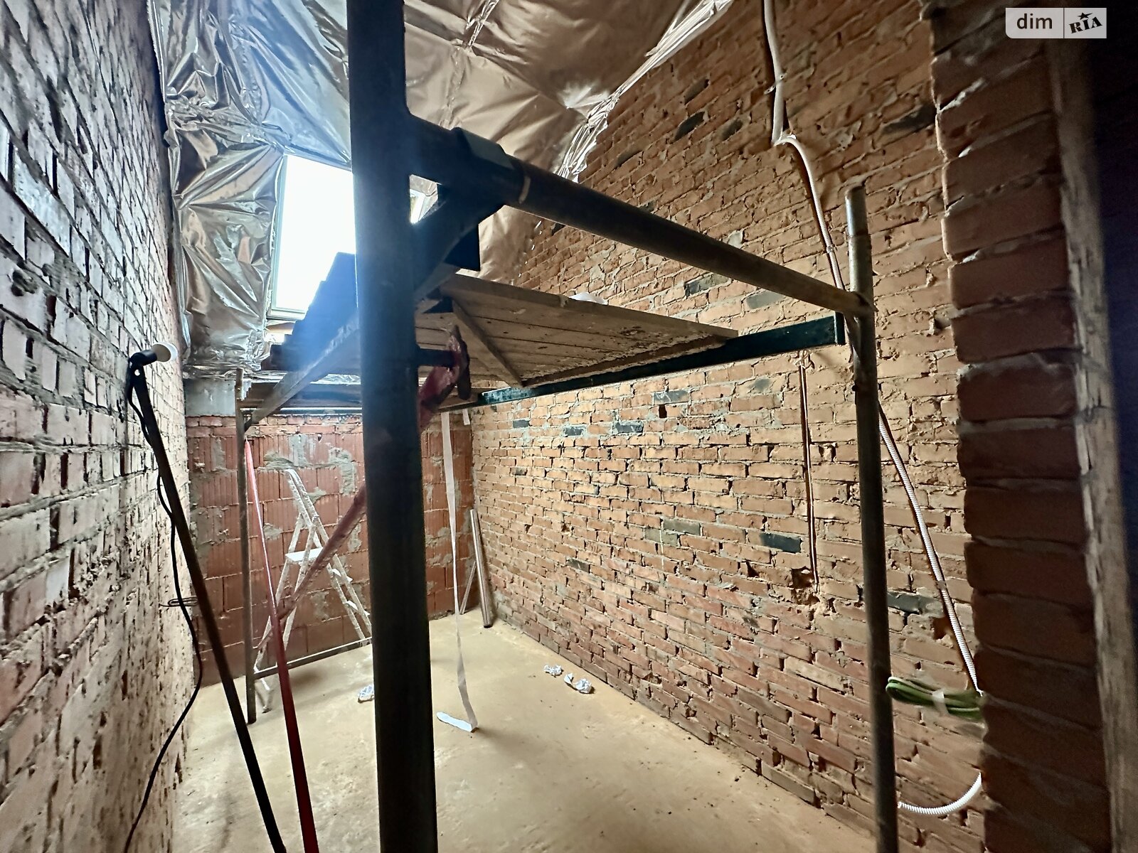 двухэтажный дуплекс, 147 кв. м, кирпич. Продажа в Буче район Буча фото 1 двухэтажный дуплекс, 147 кв. м, кирпич. Продажа в Буче район Буча фото 1