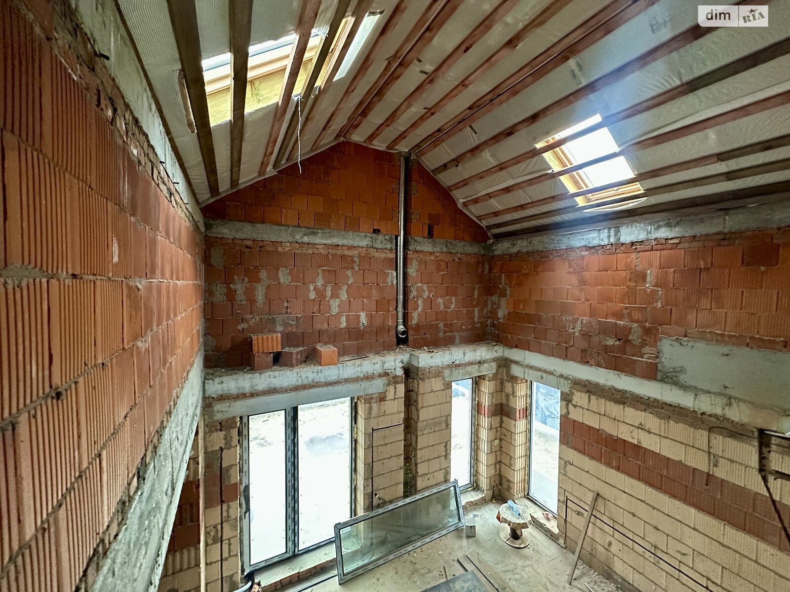 двухэтажный дуплекс, 147 кв. м, кирпич. Продажа в Буче район Буча фото 1 двухэтажный дуплекс, 147 кв. м, кирпич. Продажа в Буче район Буча фото 1