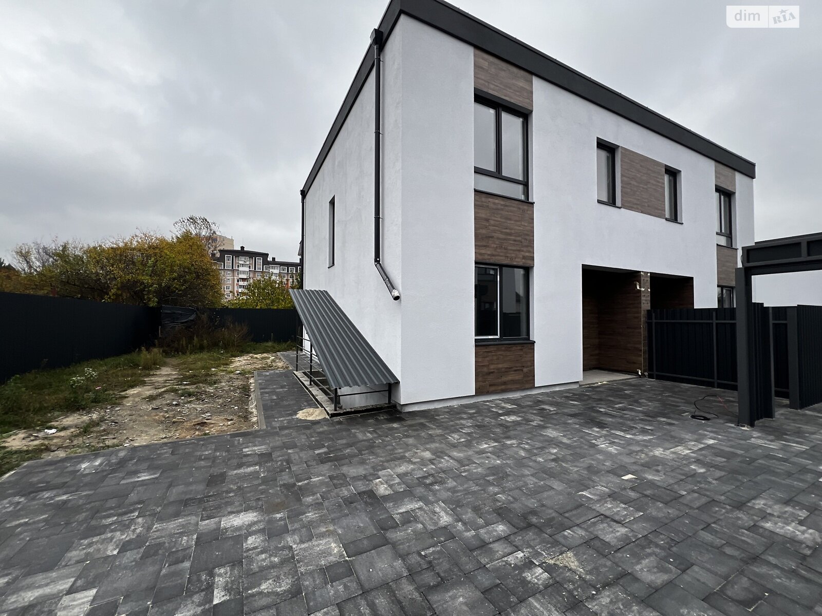 двоповерховий дуплекс, 137 кв. м, цегла. Продаж в Бучі, район Буча фото 1 двоповерховий дуплекс, 137 кв. м, цегла. Продаж в Бучі, район Буча фото 1