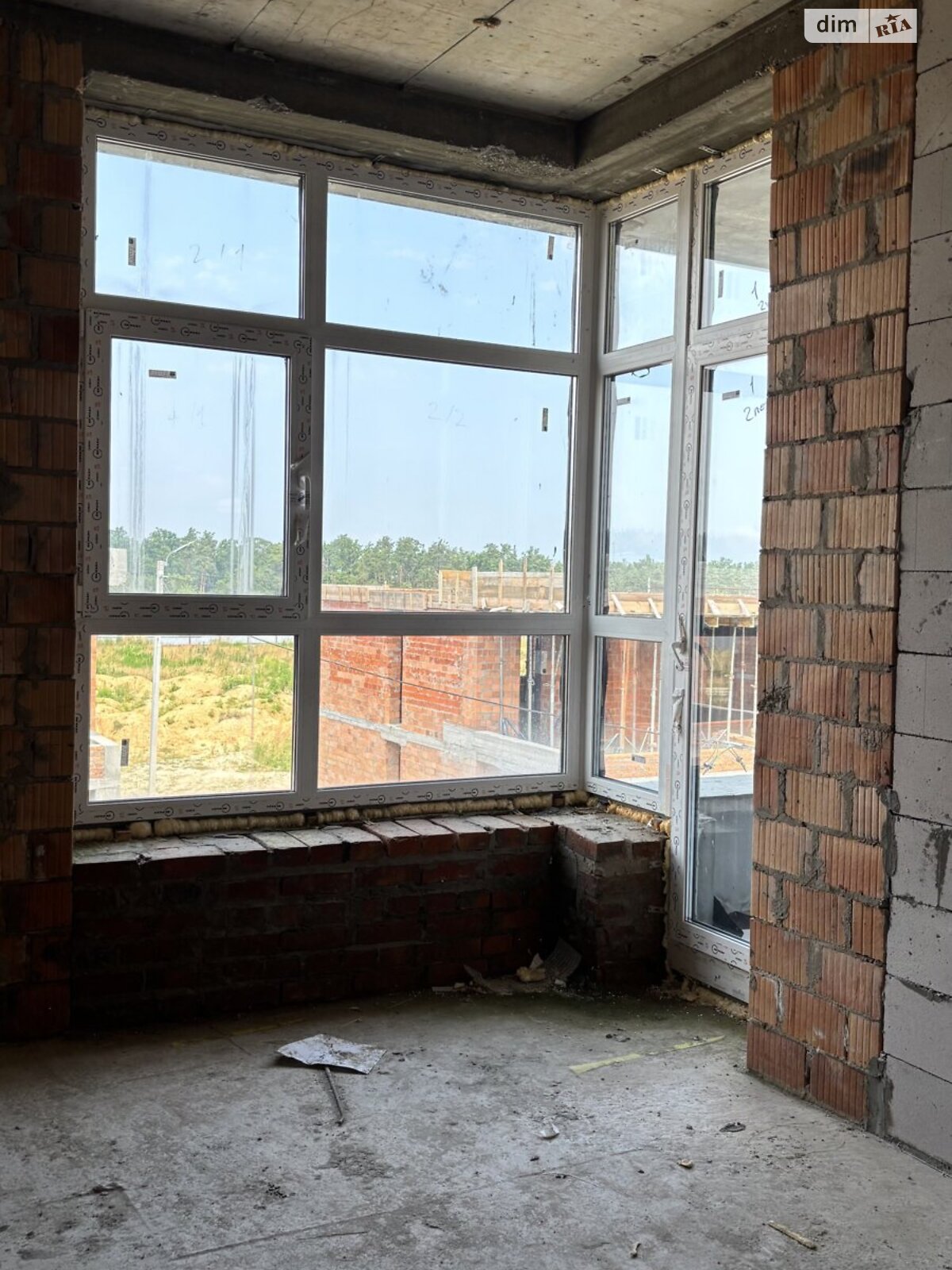 двухэтажный дуплекс, 166 кв. м, кирпич. Продажа в Буче район Буча фото 1 двухэтажный дуплекс, 166 кв. м, кирпич. Продажа в Буче район Буча фото 1