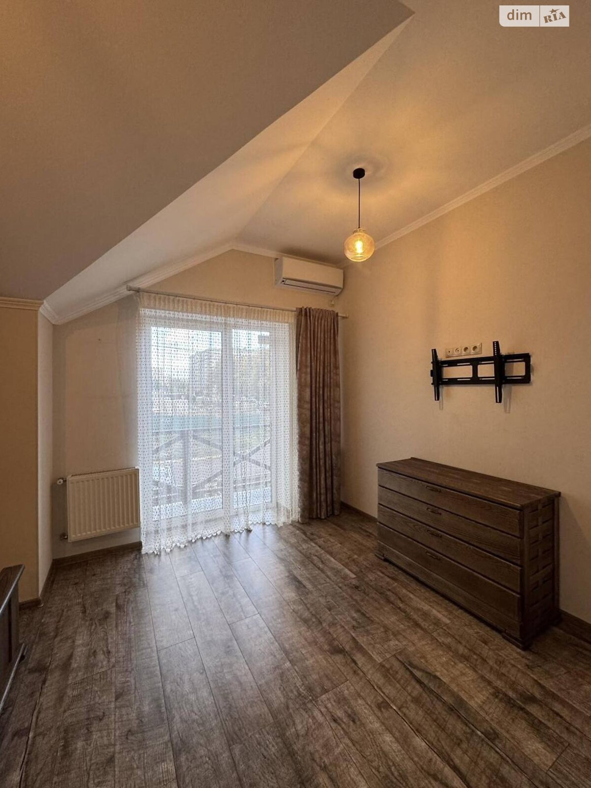 двухэтажный дуплекс, 110 кв. м, кирпич. Продажа в Буче район Буча фото 1