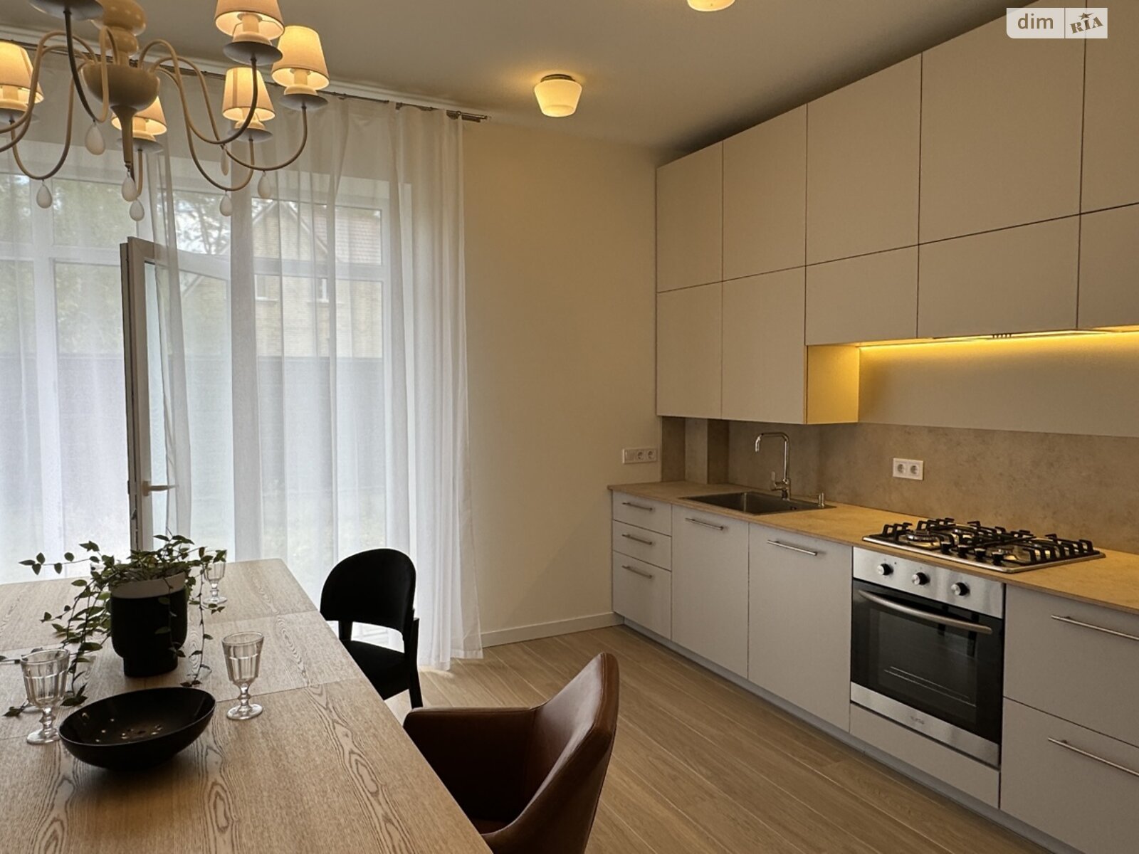 двоповерховий дуплекс, 110 кв. м, цегла. Продаж в Бучі, район Буча фото 1 двоповерховий дуплекс, 110 кв. м, цегла. Продаж в Бучі, район Буча фото 1
