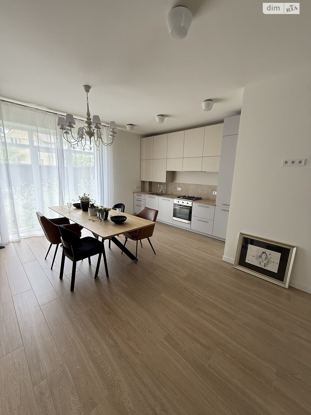 двухэтажный дуплекс, 111.8 кв. м, кирпич. Продажа в Буче район Буча фото 1 двухэтажный дуплекс, 111.8 кв. м, кирпич. Продажа в Буче район Буча фото 1