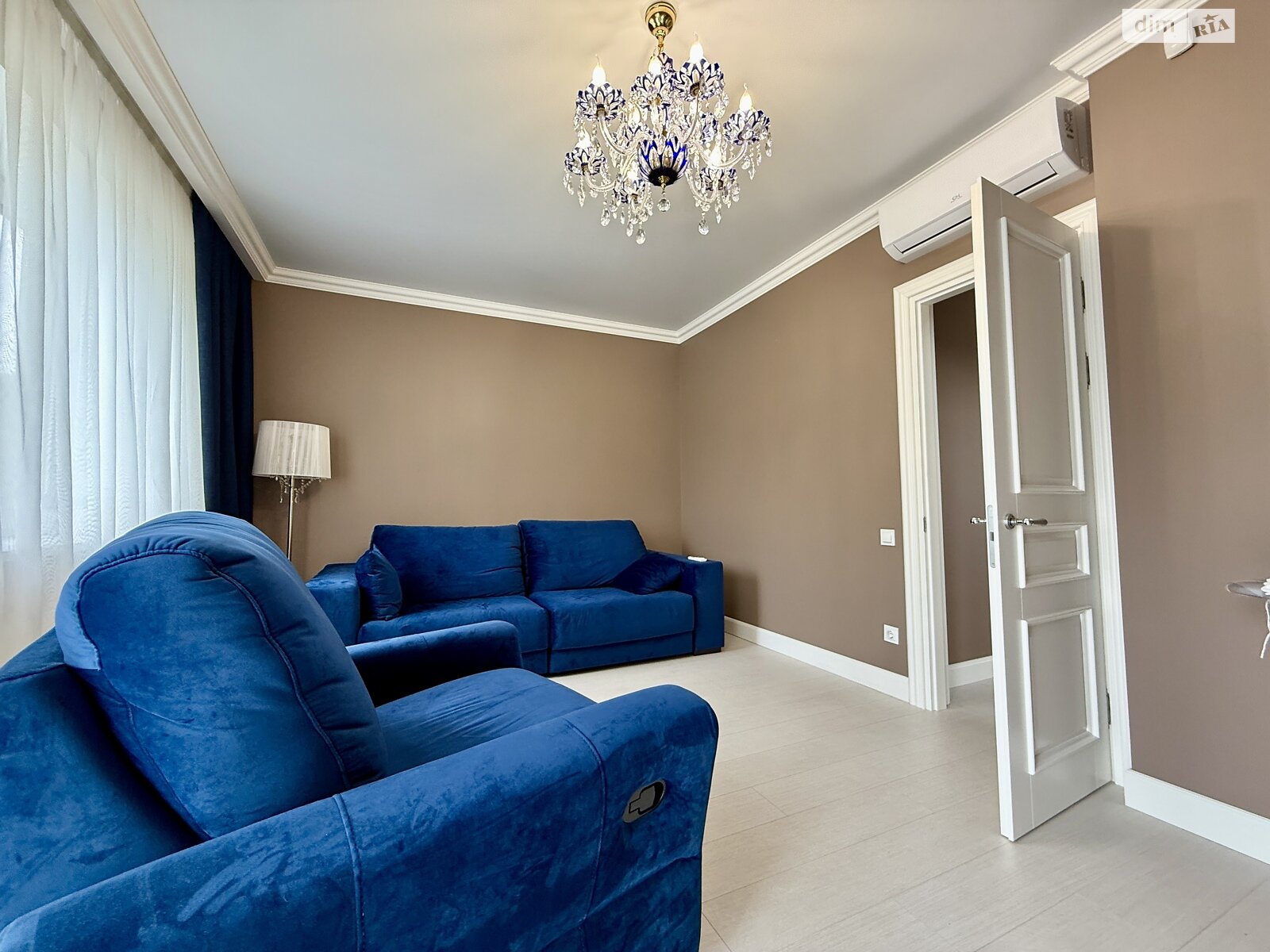 трехэтажный дуплекс, 149 кв. м, кирпич. Продажа в Буче район Буча фото 1 трехэтажный дуплекс, 149 кв. м, кирпич. Продажа в Буче район Буча фото 1