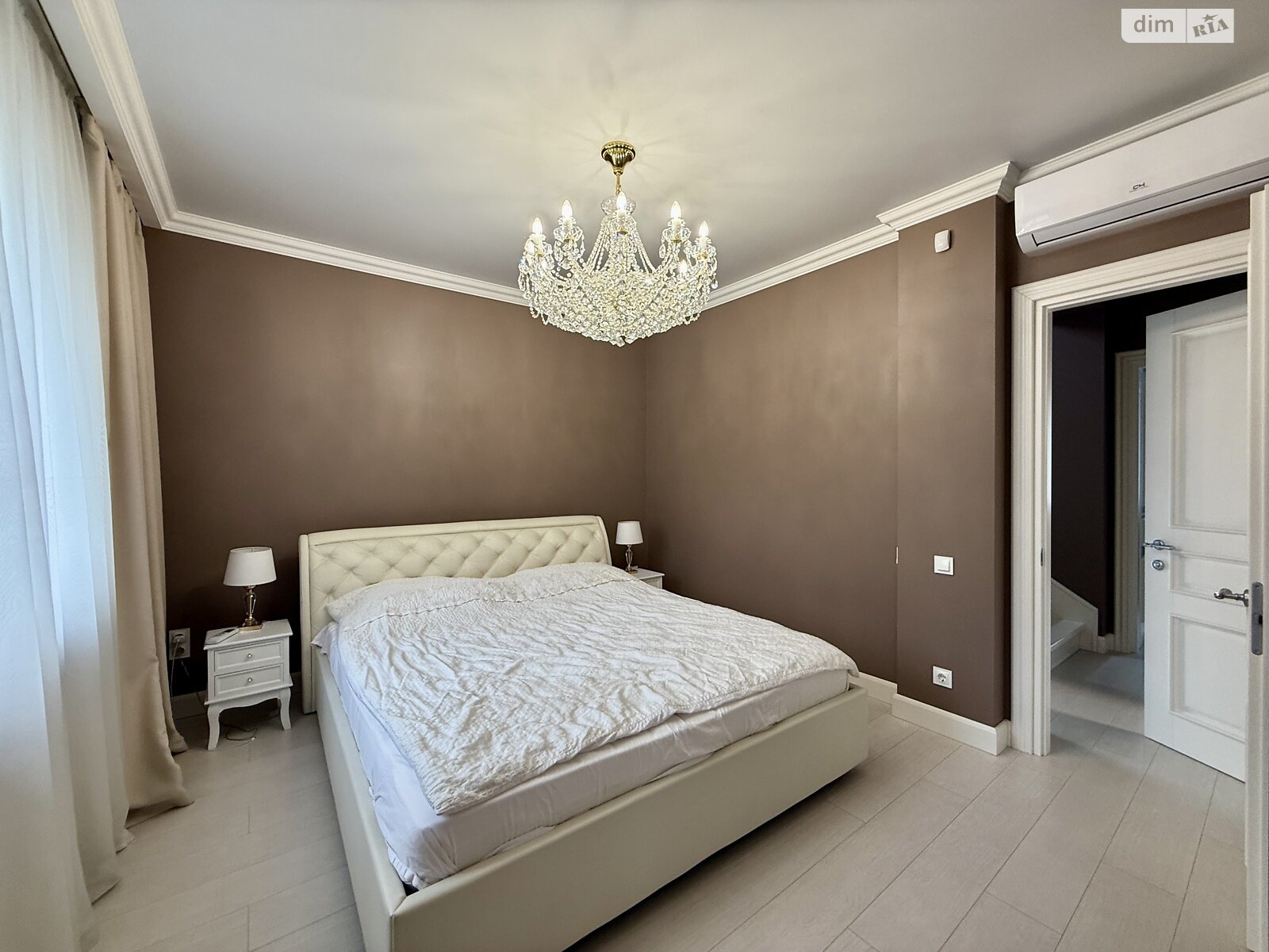 трехэтажный дуплекс, 149 кв. м, кирпич. Продажа в Буче район Буча фото 1 трехэтажный дуплекс, 149 кв. м, кирпич. Продажа в Буче район Буча фото 1