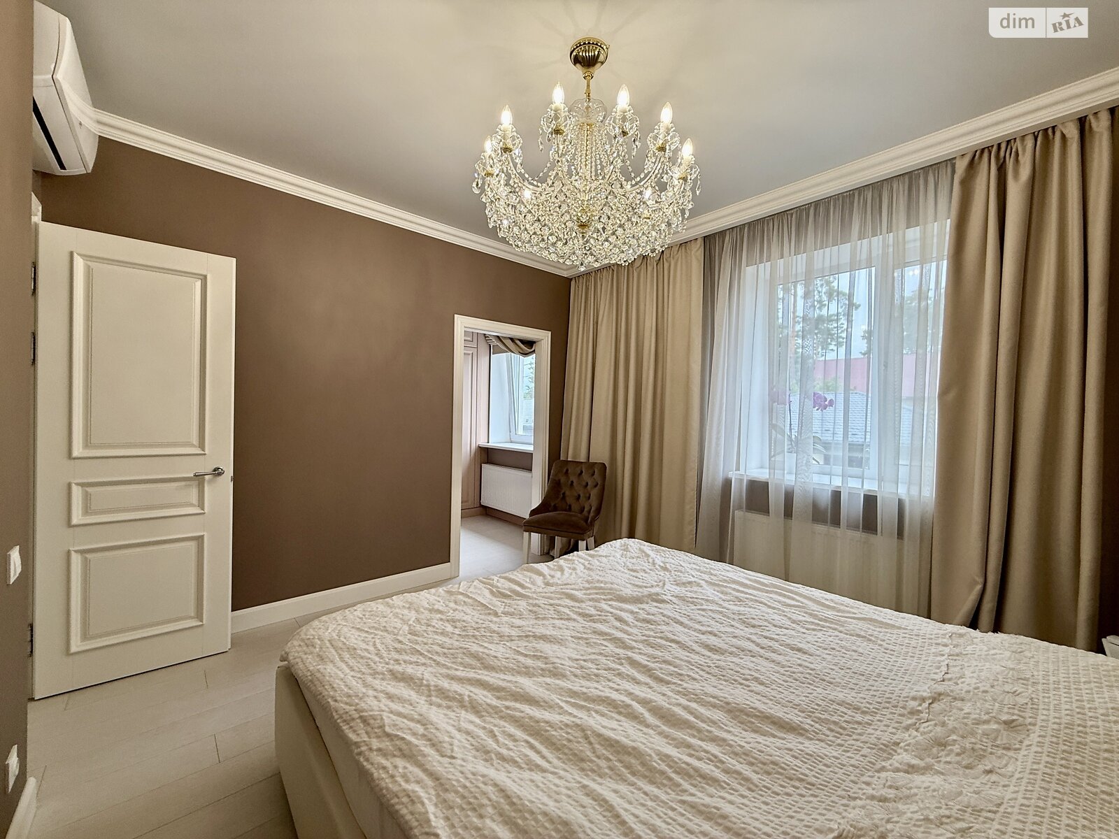 трехэтажный дуплекс, 149 кв. м, кирпич. Продажа в Буче район Буча фото 1 трехэтажный дуплекс, 149 кв. м, кирпич. Продажа в Буче район Буча фото 1