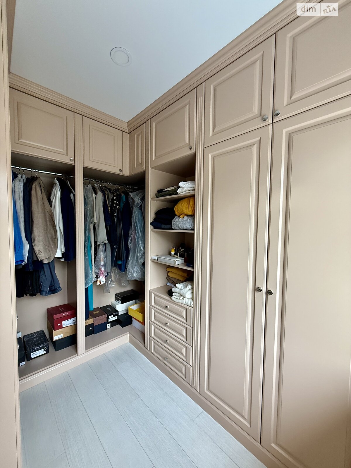 трехэтажный дуплекс, 149 кв. м, кирпич. Продажа в Буче район Буча фото 1 трехэтажный дуплекс, 149 кв. м, кирпич. Продажа в Буче район Буча фото 1