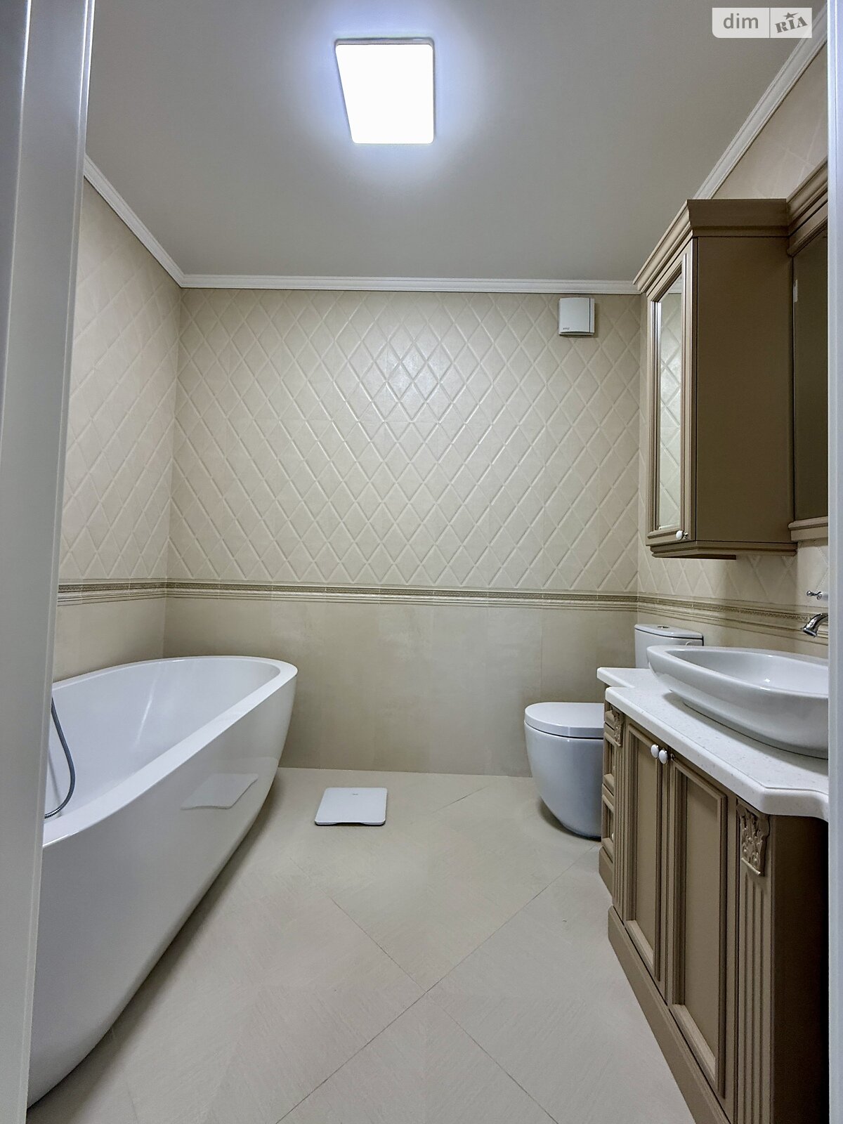 трехэтажный дуплекс, 149 кв. м, кирпич. Продажа в Буче район Буча фото 1 трехэтажный дуплекс, 149 кв. м, кирпич. Продажа в Буче район Буча фото 1