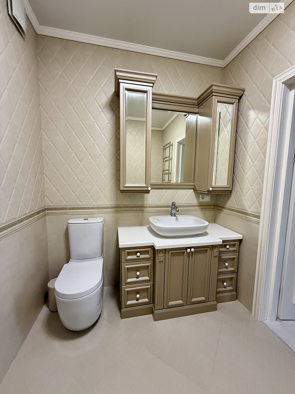 трехэтажный дуплекс, 149 кв. м, кирпич. Продажа в Буче район Буча фото 1 трехэтажный дуплекс, 149 кв. м, кирпич. Продажа в Буче район Буча фото 1