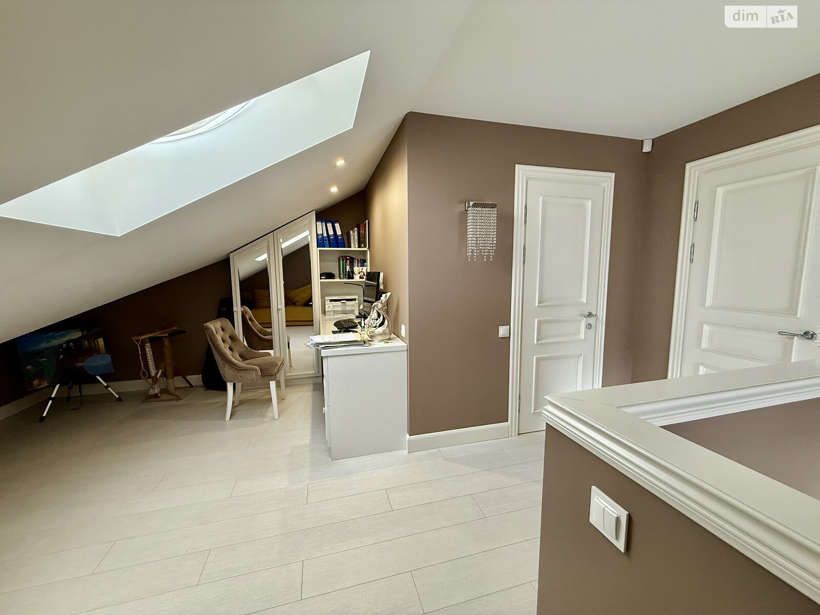 трехэтажный дуплекс, 149 кв. м, кирпич. Продажа в Буче район Буча фото 1 трехэтажный дуплекс, 149 кв. м, кирпич. Продажа в Буче район Буча фото 1