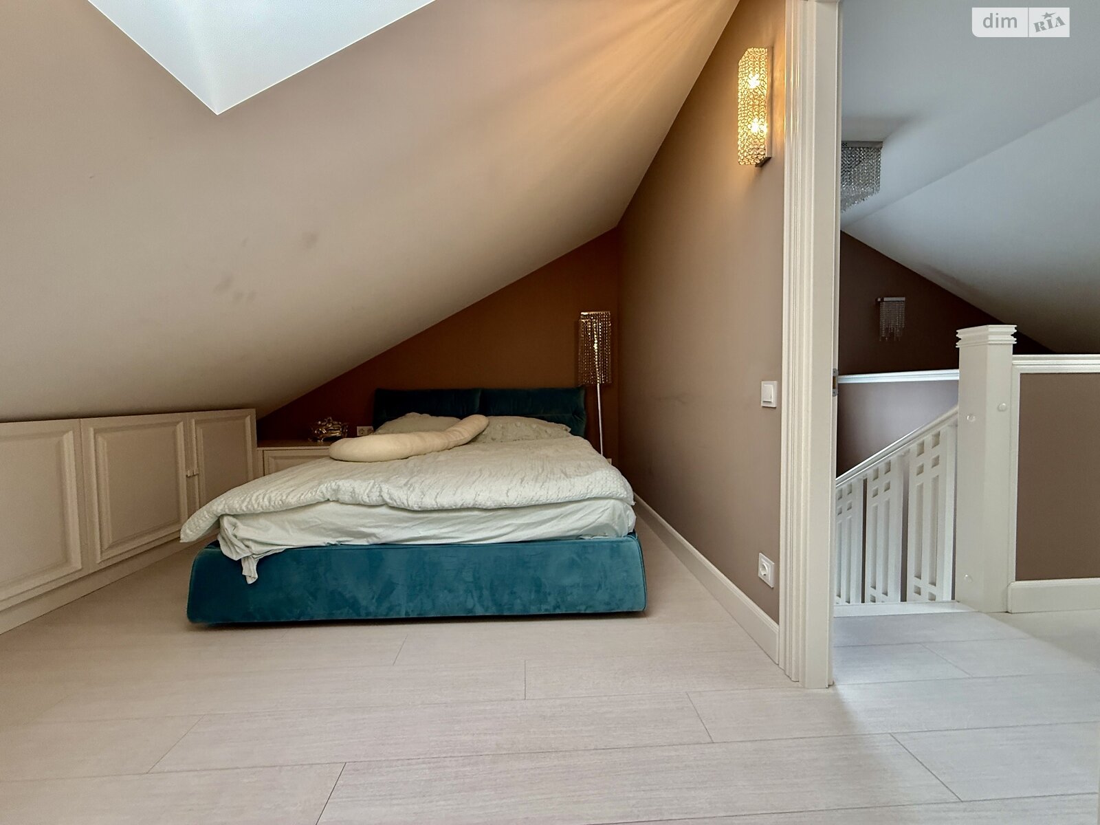 трехэтажный дуплекс, 149 кв. м, кирпич. Продажа в Буче район Буча фото 1 трехэтажный дуплекс, 149 кв. м, кирпич. Продажа в Буче район Буча фото 1