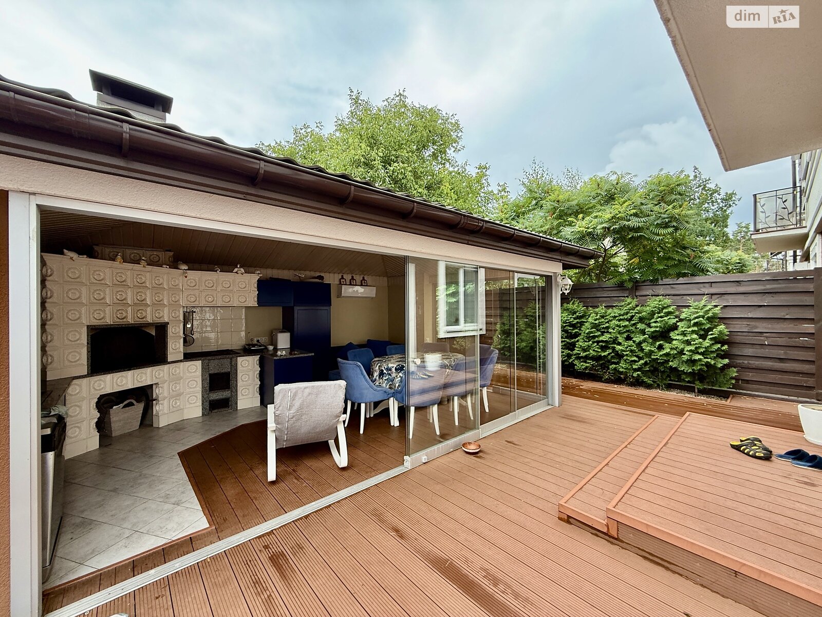 трехэтажный дуплекс, 149 кв. м, кирпич. Продажа в Буче район Буча фото 1 трехэтажный дуплекс, 149 кв. м, кирпич. Продажа в Буче район Буча фото 1