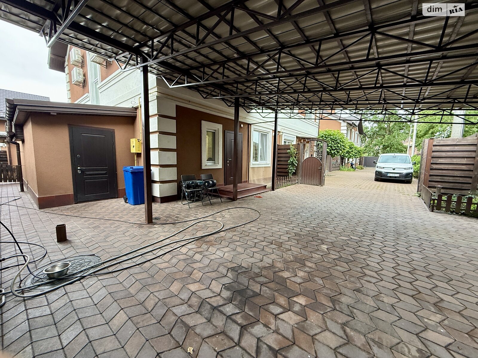 трехэтажный дуплекс, 149 кв. м, кирпич. Продажа в Буче район Буча фото 1 трехэтажный дуплекс, 149 кв. м, кирпич. Продажа в Буче район Буча фото 1