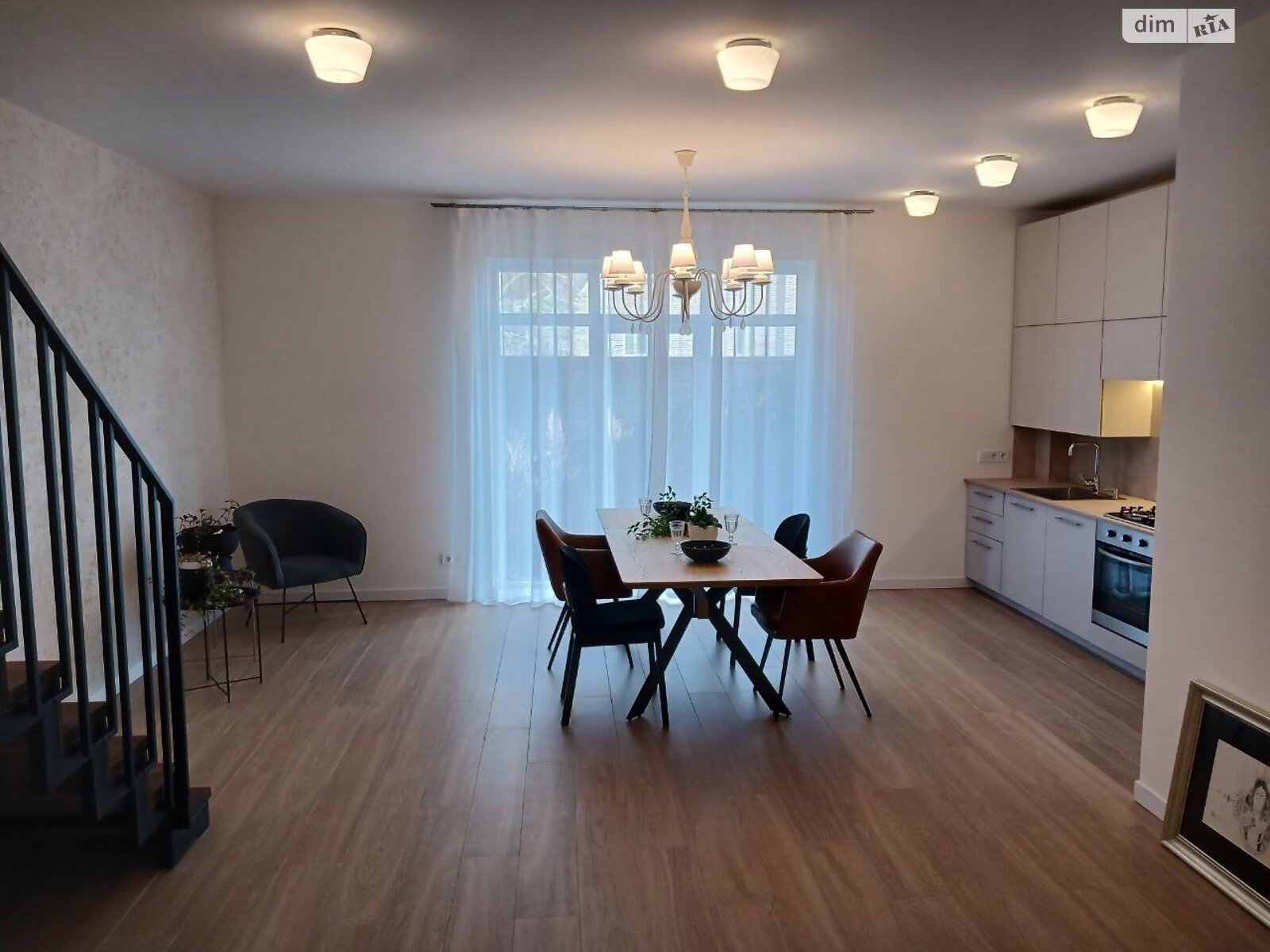 двухэтажный дуплекс, 111.8 кв. м, кирпич. Продажа в Буче район Буча фото 1 двухэтажный дуплекс, 111.8 кв. м, кирпич. Продажа в Буче район Буча фото 1