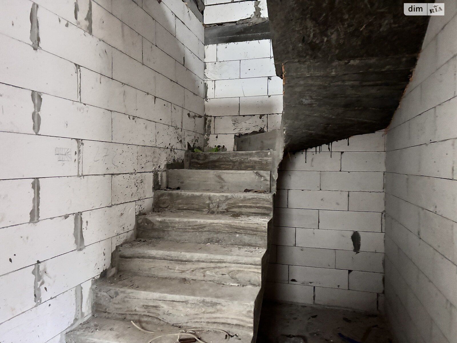 двухэтажный дуплекс, 110 кв. м, кирпич. Продажа в Буче район Буча фото 1