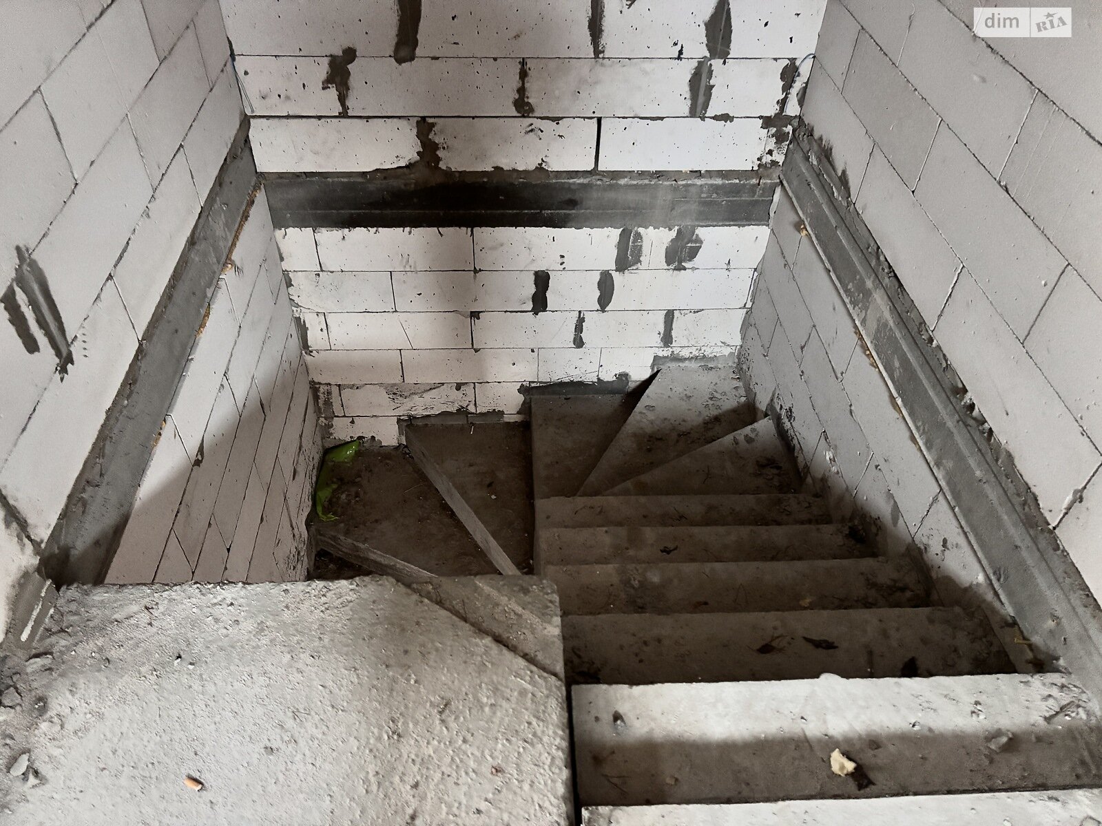 двухэтажный дуплекс, 110 кв. м, кирпич. Продажа в Буче район Буча фото 1