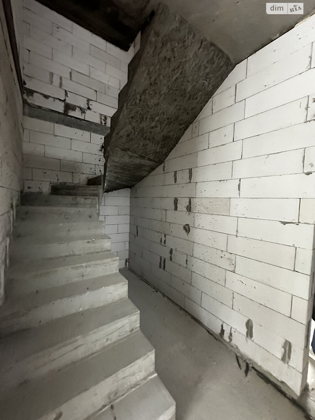 двухэтажный дуплекс, 110 кв. м, пеноблок. Продажа в Буче район Буча фото 1