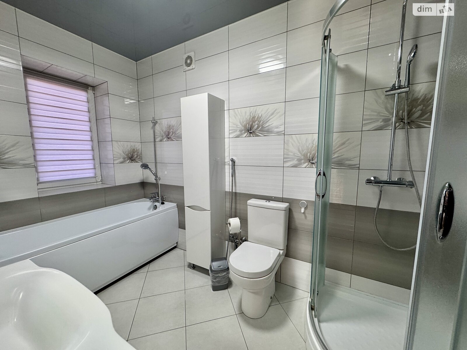 двухэтажный дуплекс, 126.3 кв. м, кирпич. Продажа в Буче район Буча фото 1 двухэтажный дуплекс, 126.3 кв. м, кирпич. Продажа в Буче район Буча фото 1