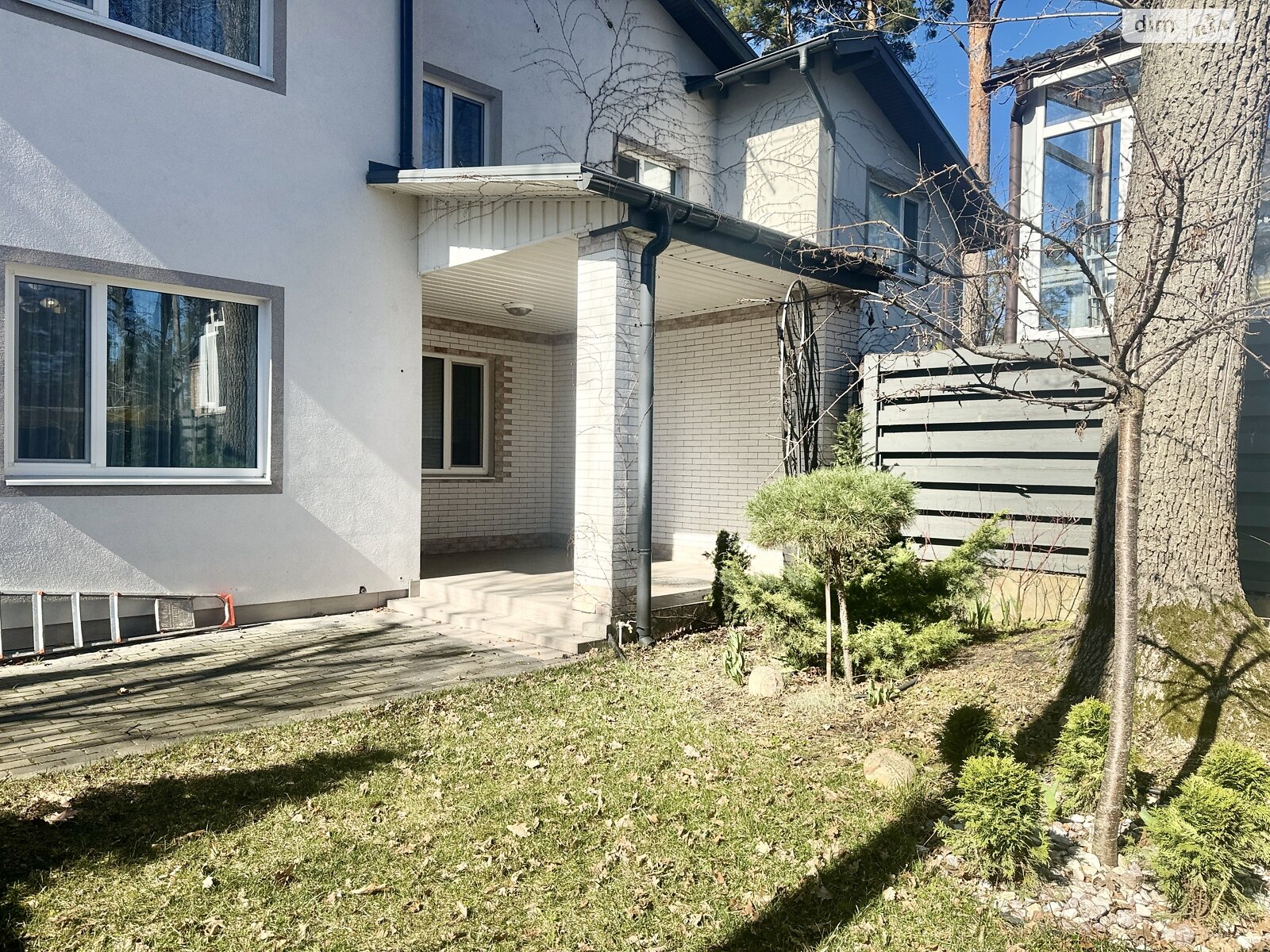 двухэтажный дуплекс, 126.3 кв. м, кирпич. Продажа в Буче район Буча фото 1 двухэтажный дуплекс, 126.3 кв. м, кирпич. Продажа в Буче район Буча фото 1