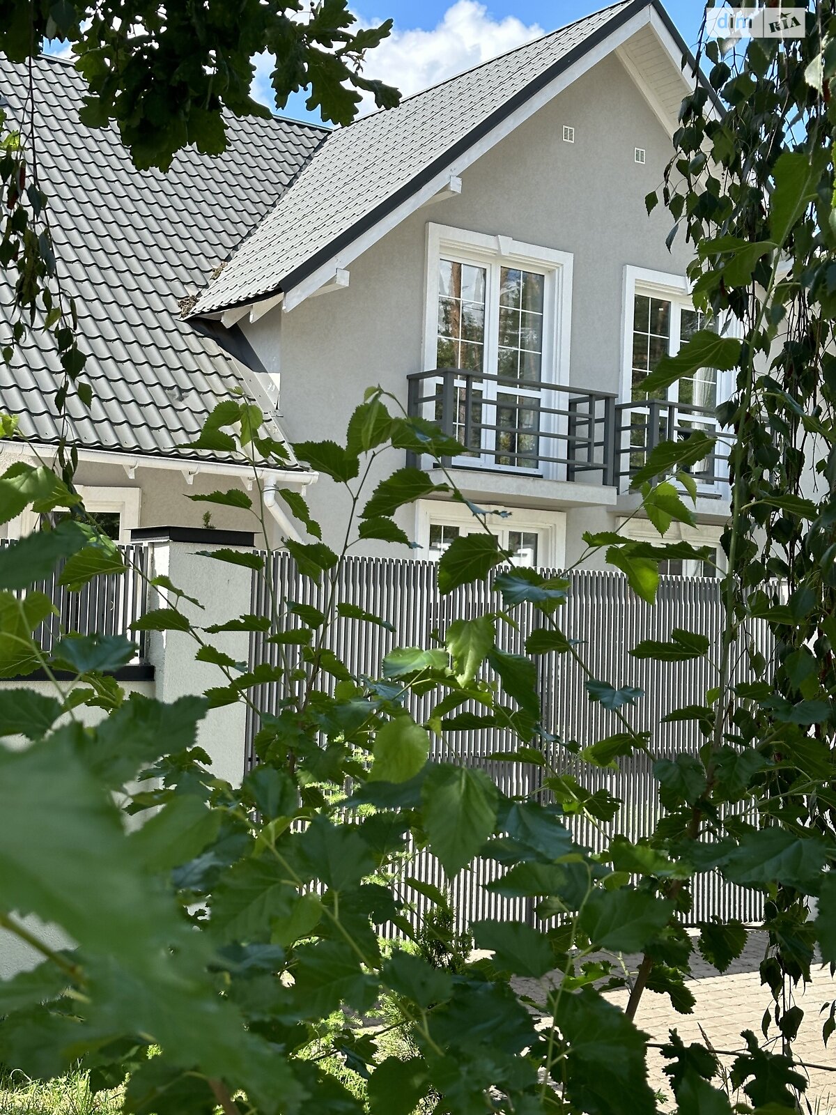 двухэтажный дуплекс, 128 кв. м, кирпич. Продажа в Буче район Буча фото 1 двухэтажный дуплекс, 128 кв. м, кирпич. Продажа в Буче район Буча фото 1