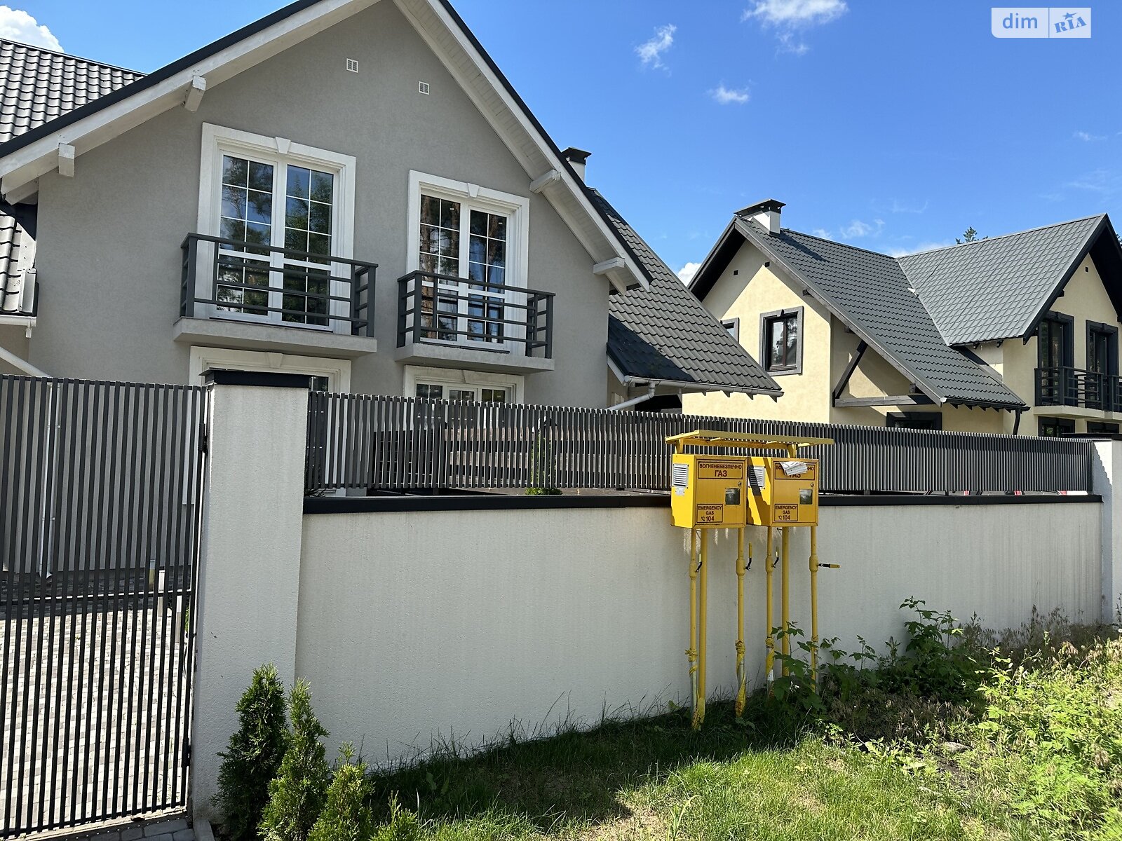 двухэтажный дуплекс, 128 кв. м, кирпич. Продажа в Буче район Буча фото 1 двухэтажный дуплекс, 128 кв. м, кирпич. Продажа в Буче район Буча фото 1